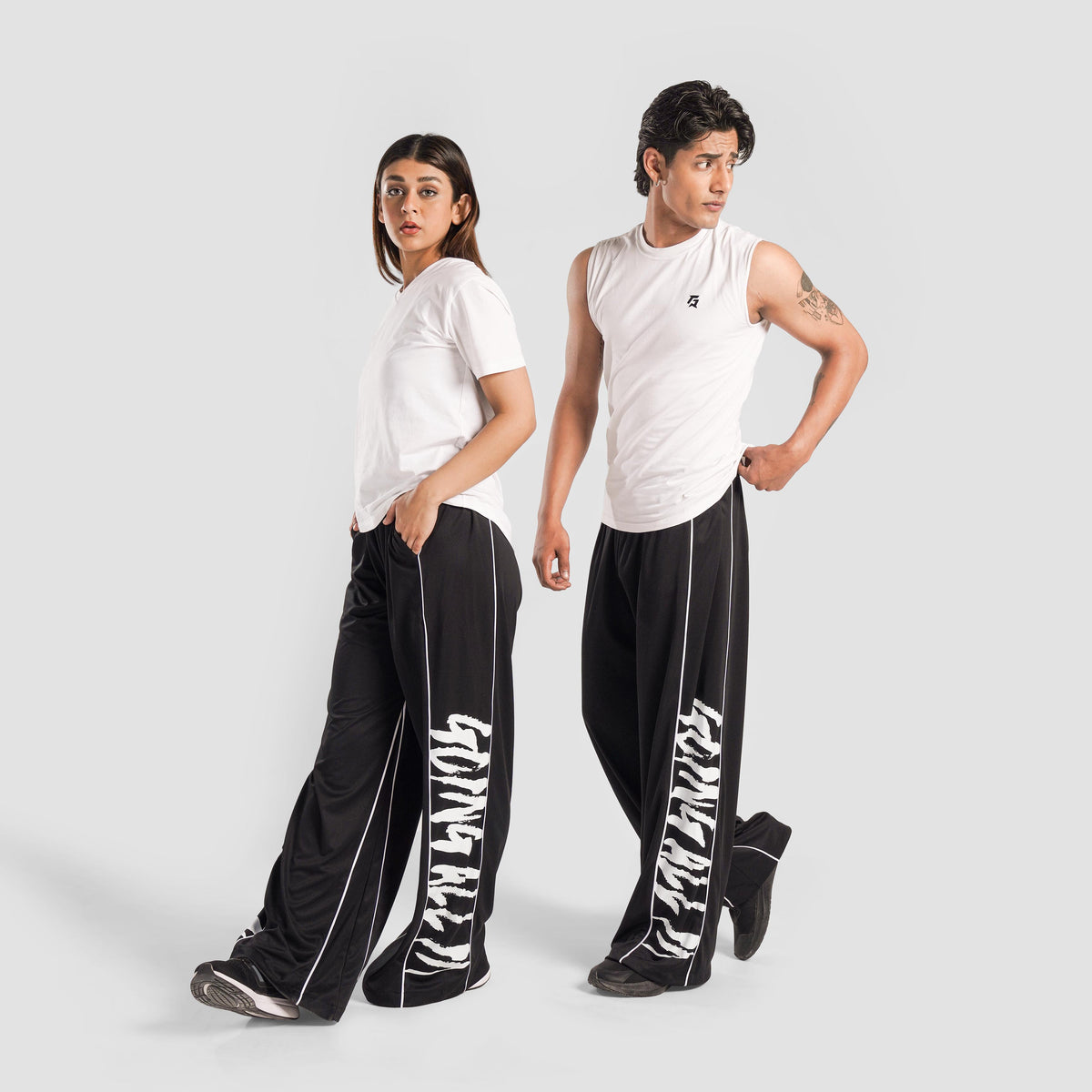 unisex gym trousers workout pants breathable fitness training bottoms front view Unisex Gym Trousers Gym Armour Pakistan