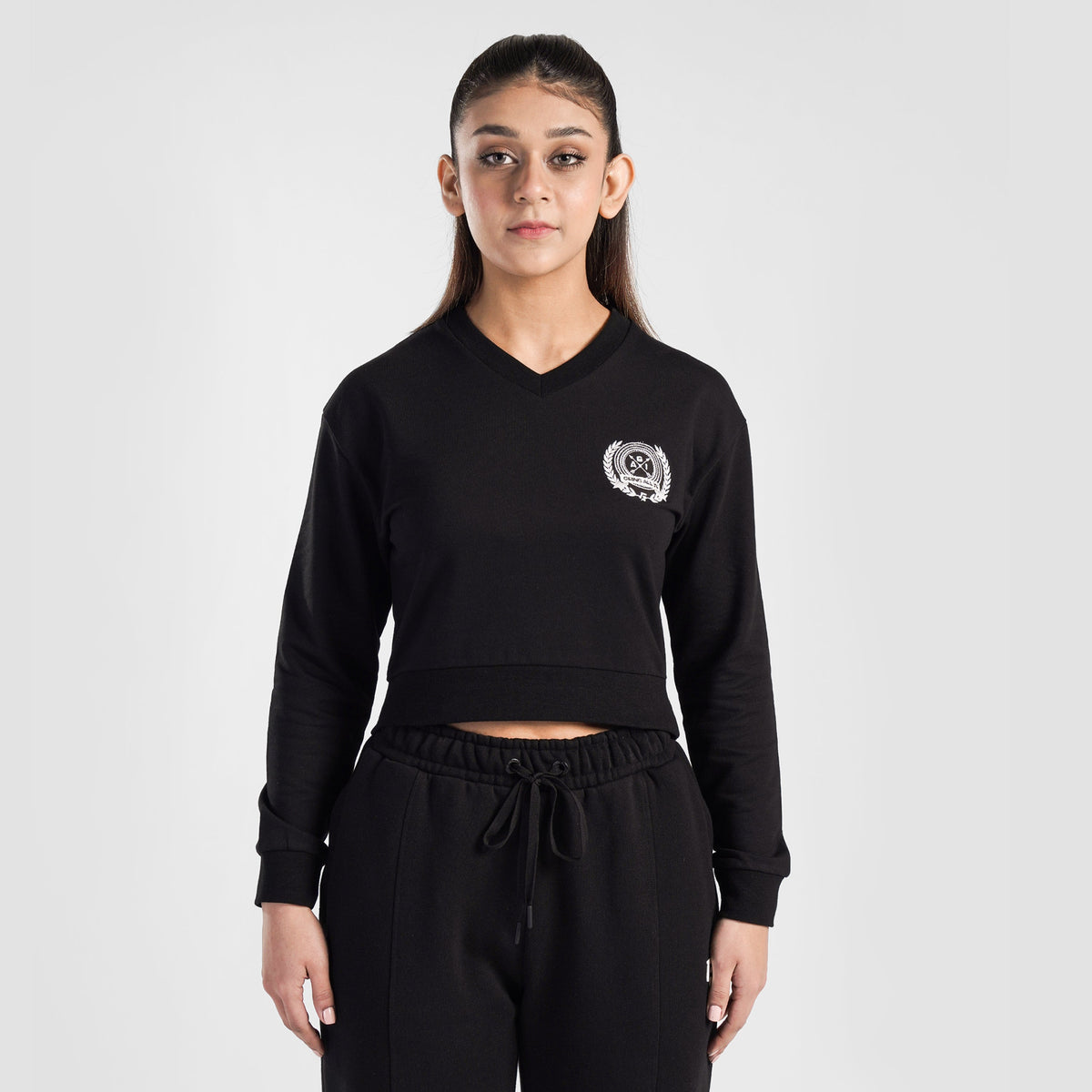 women gym wear sportswear fitness training outfit front view Women Gym Wear Gymarmour Pakistan