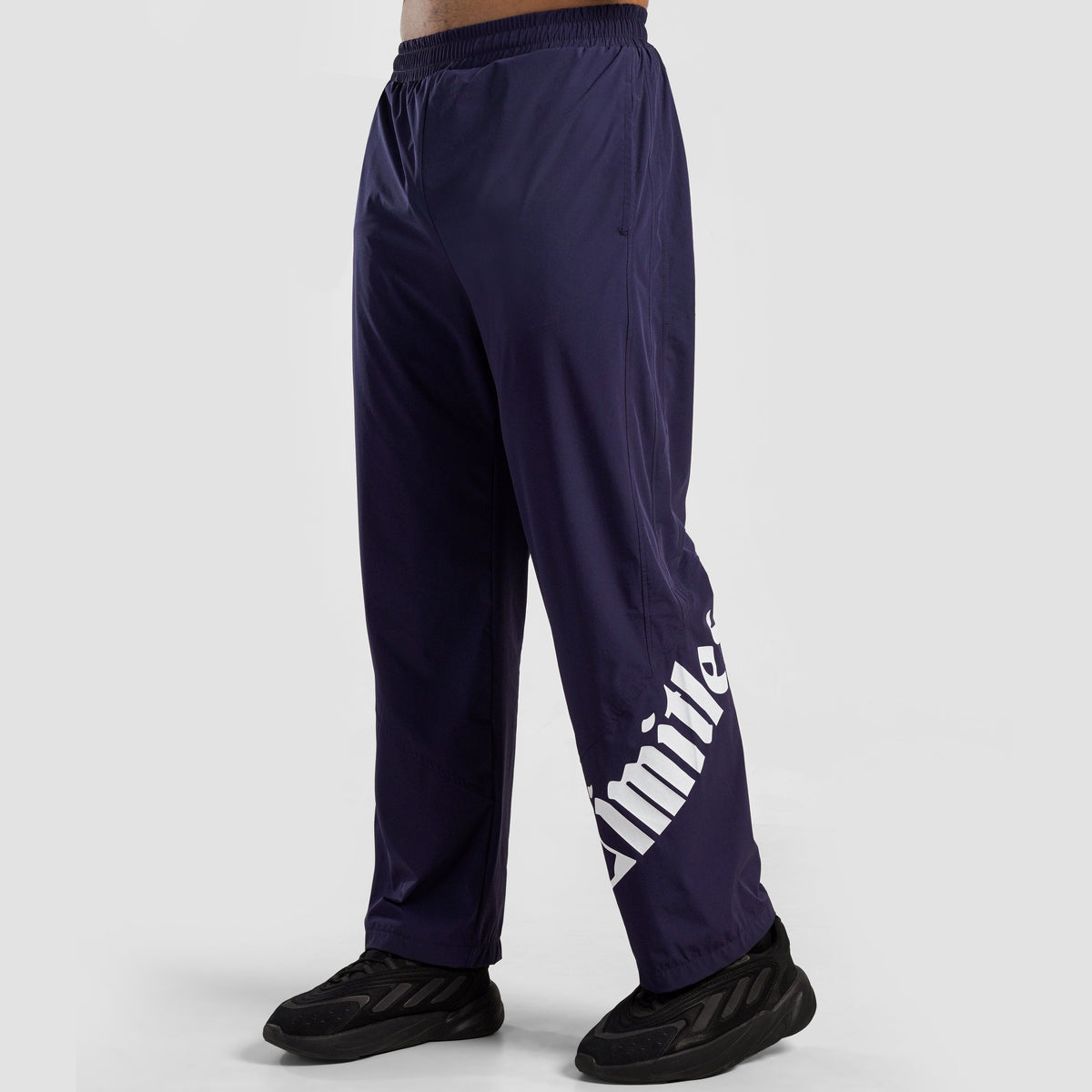 men gym trousers workout pants breathable fitness training bottoms front view Men Gym Trousers GymArmour Pakistan