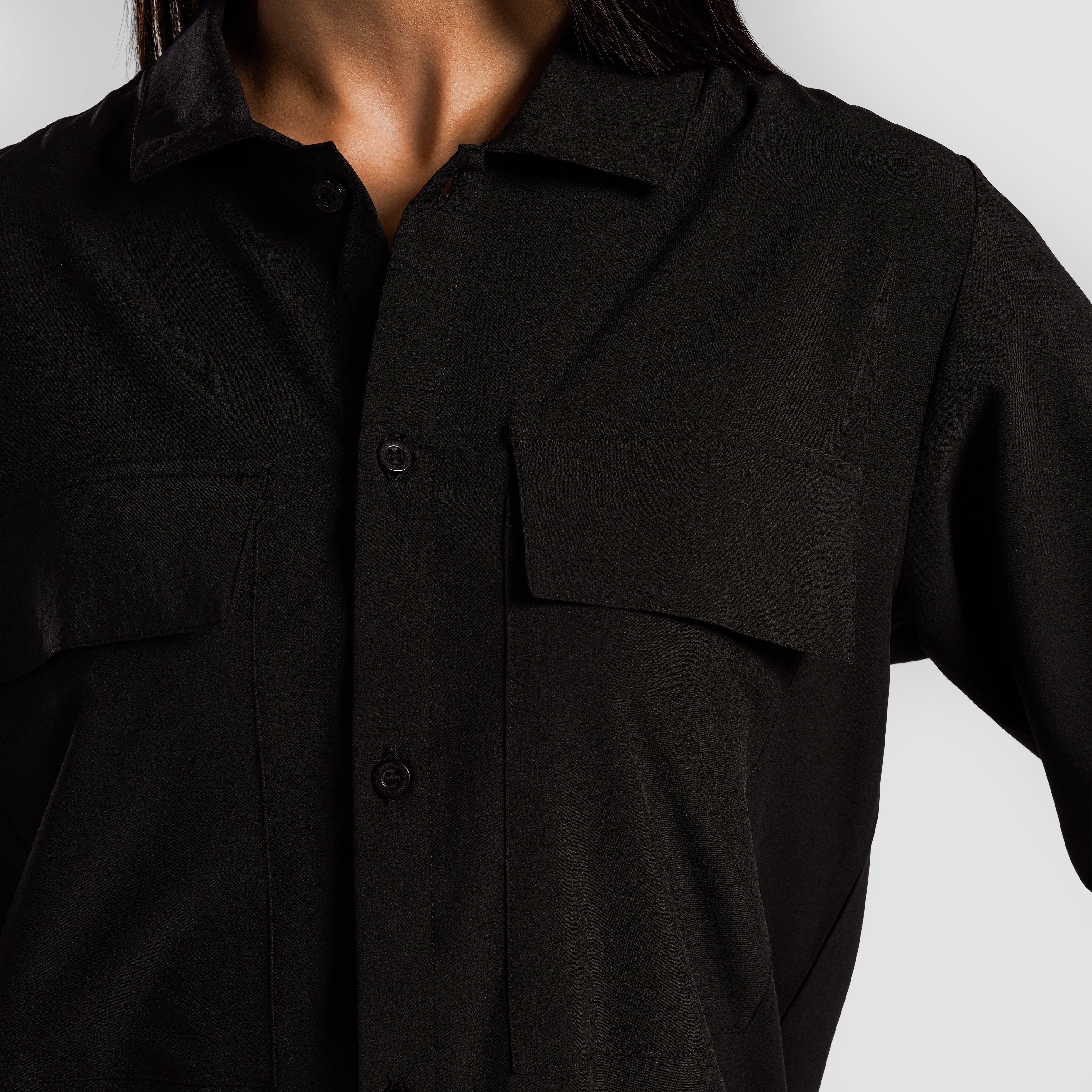 Active Edge Button Down (Black)