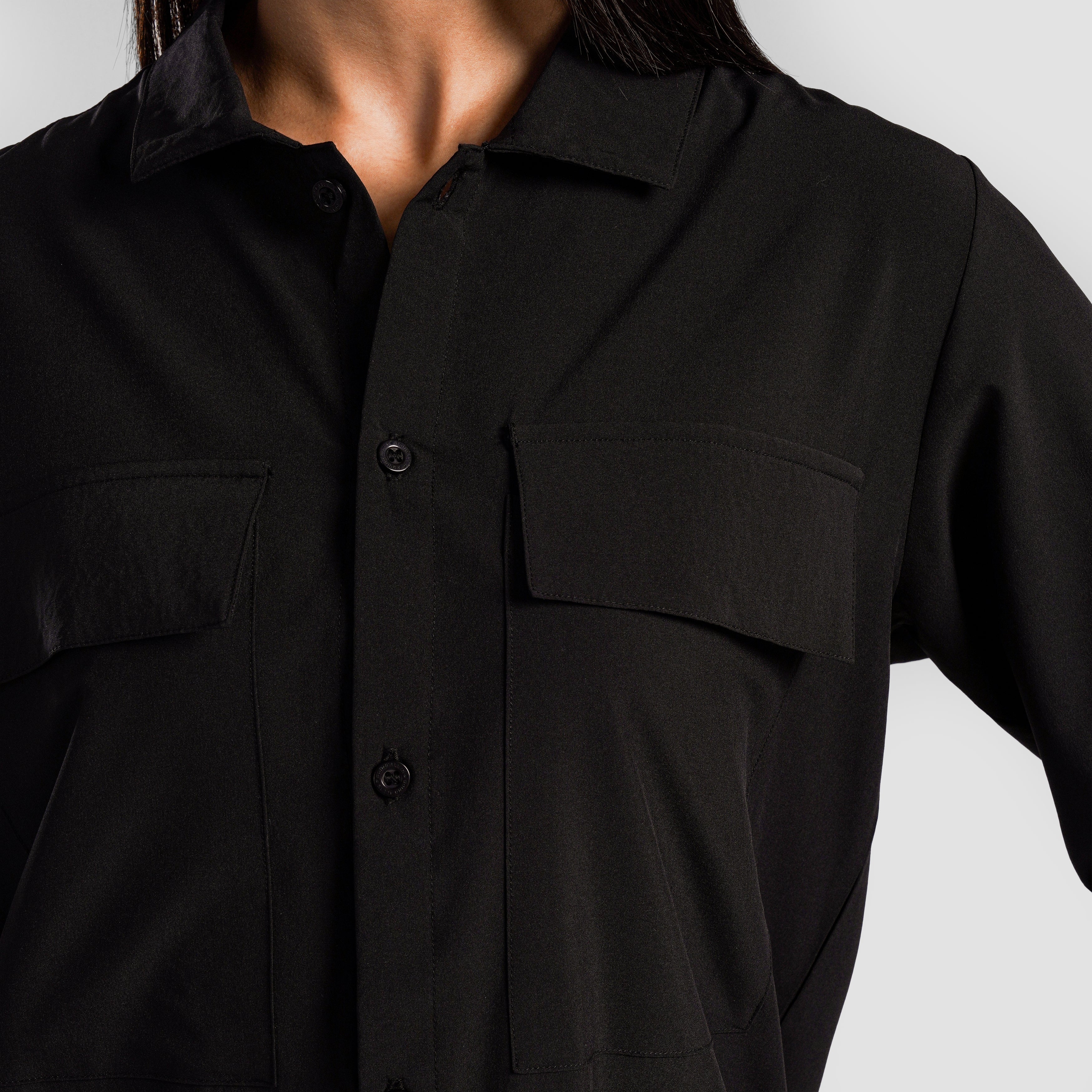 Active Edge Button Down (Black)
