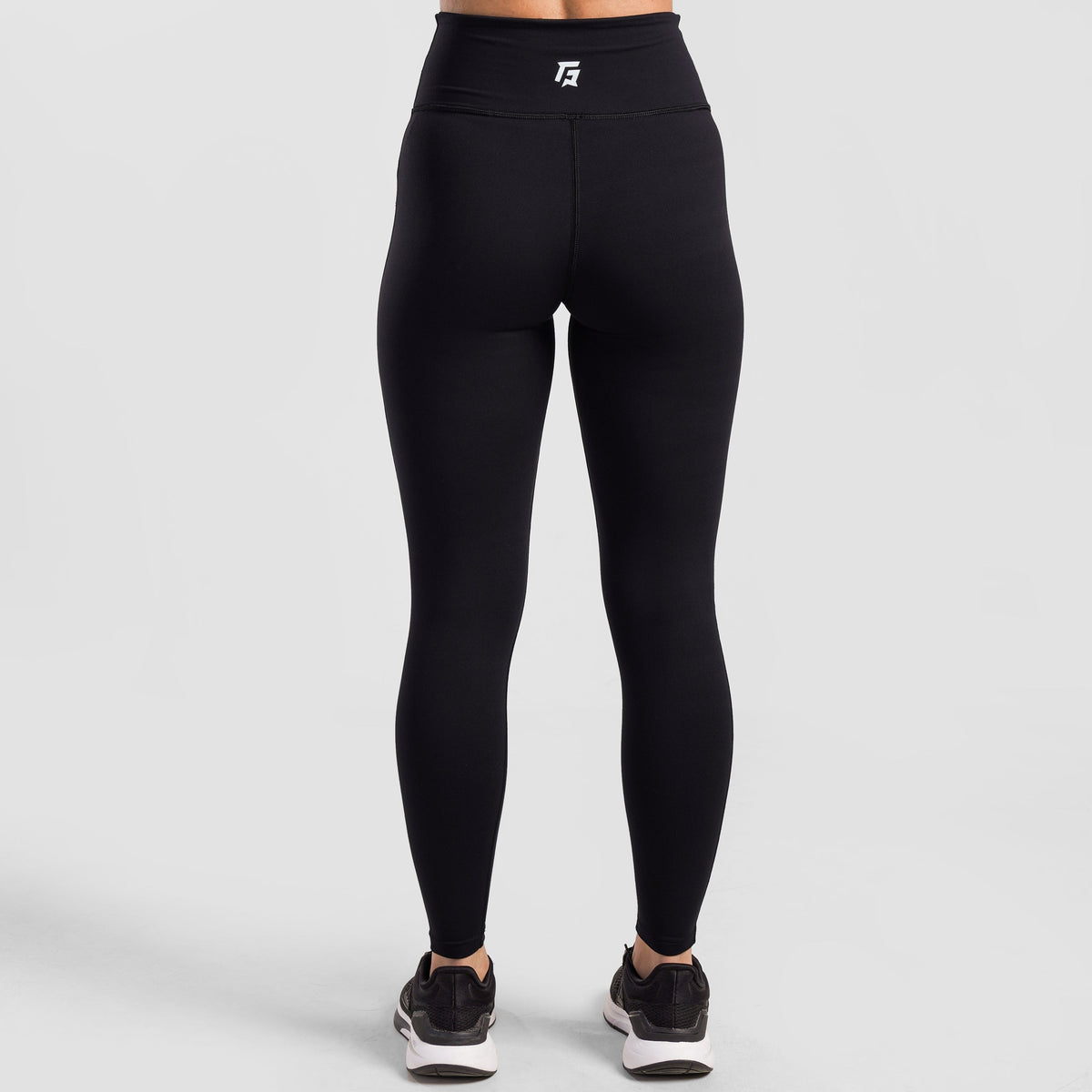 women gym wear sportswear fitness training outfit back view Women Gym Wear Gym Armour Pakistan