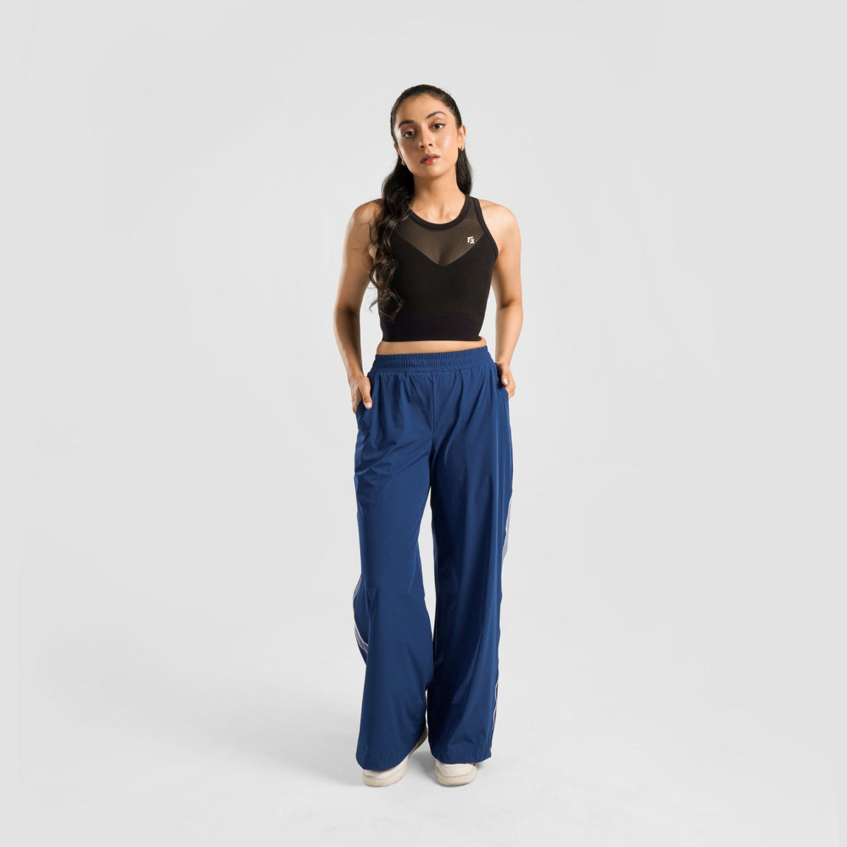 women gym trousers workout pants breathable fitness training bottoms fabric detail Women Gym Trousers GymArmour Pakistan