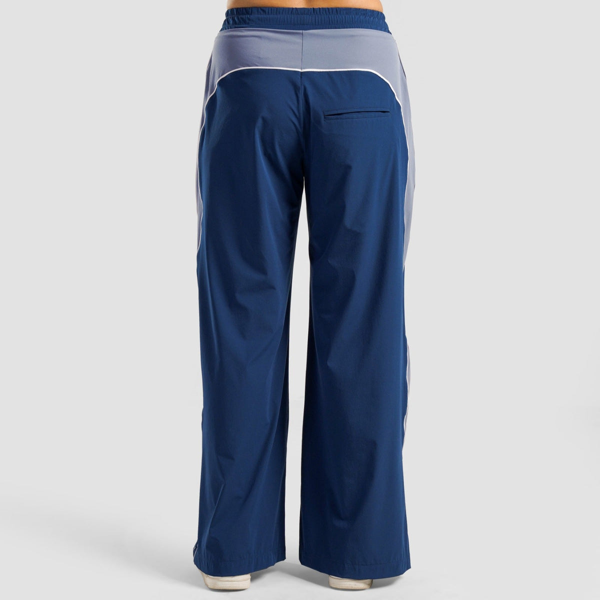 women gym trousers workout pants breathable fitness training bottoms side view Women Gym Trousers GymArmour Pakistan