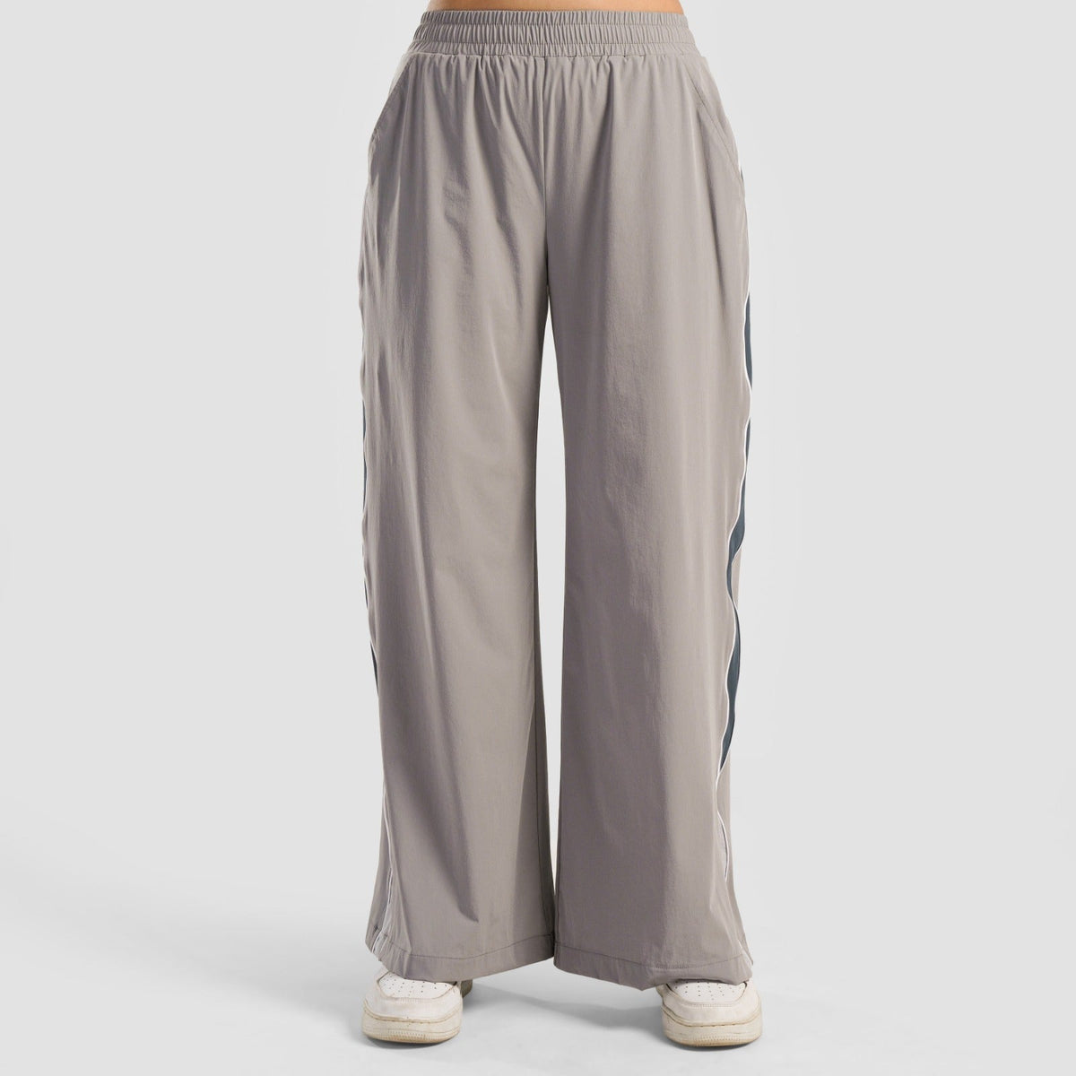 women gym trousers workout pants breathable fitness training bottoms back view Women Gym Trousers Gymarmour Pakistan
