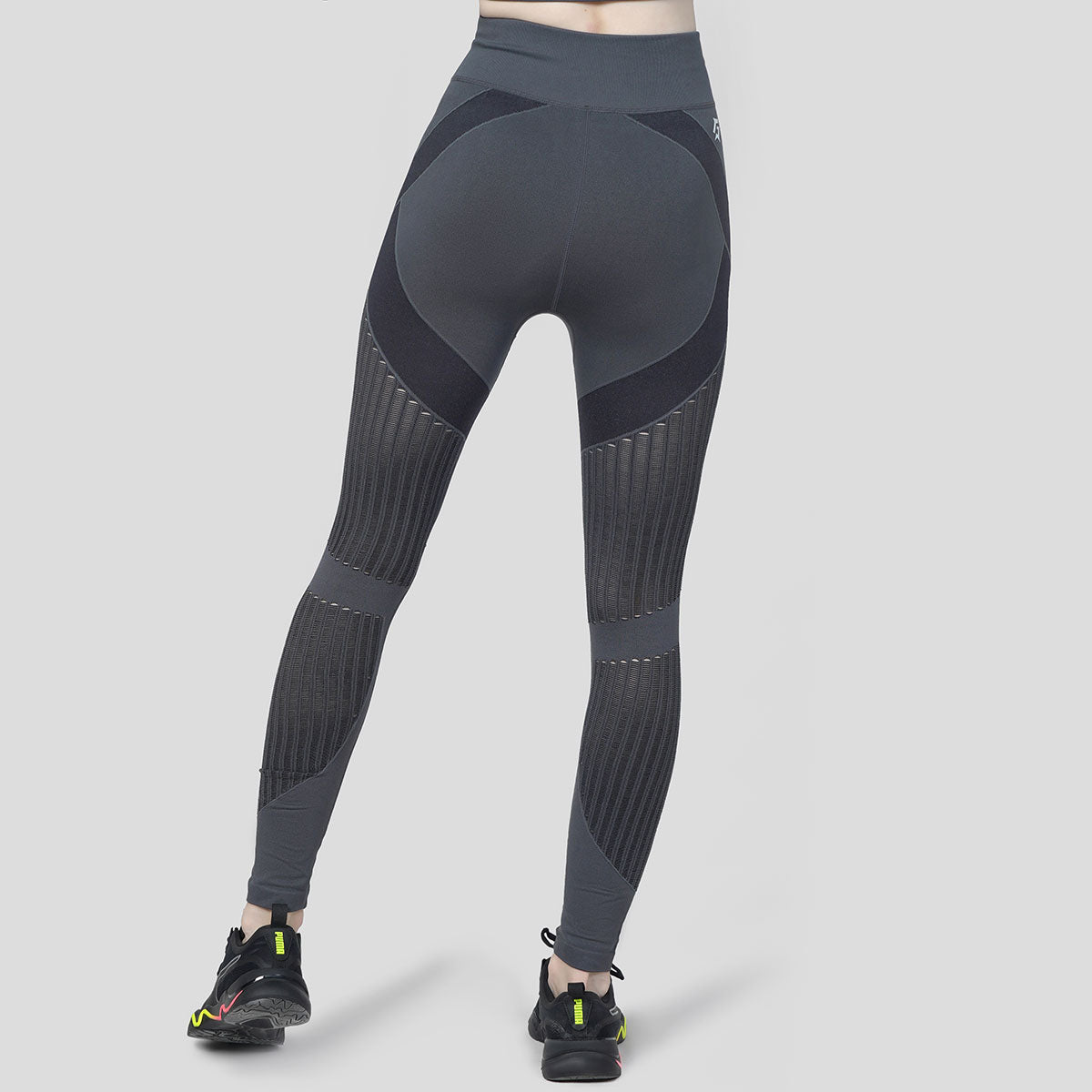 Super Seamless Leggings (Black Shade)