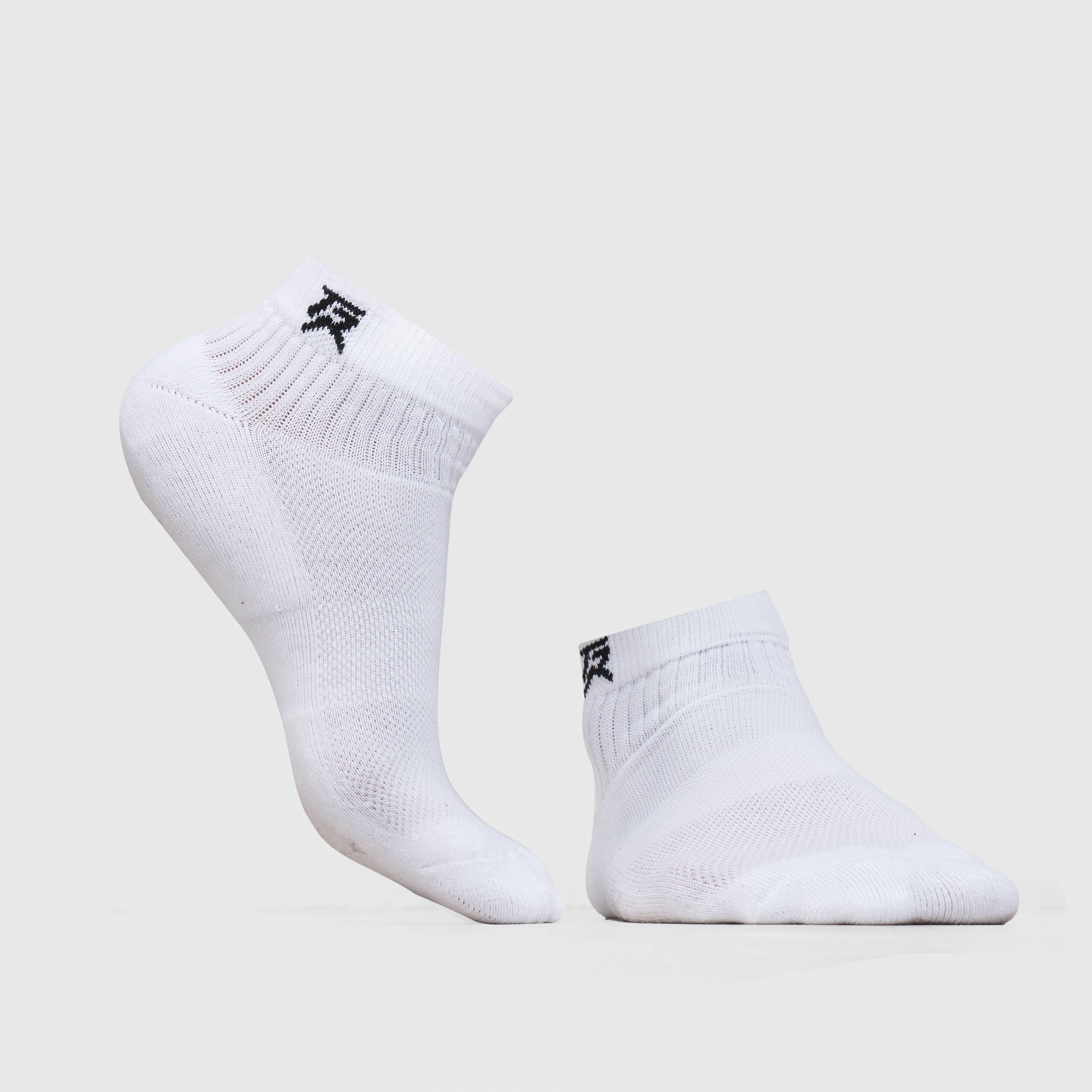 Sneakers Socks 2Pcs (Black + White)