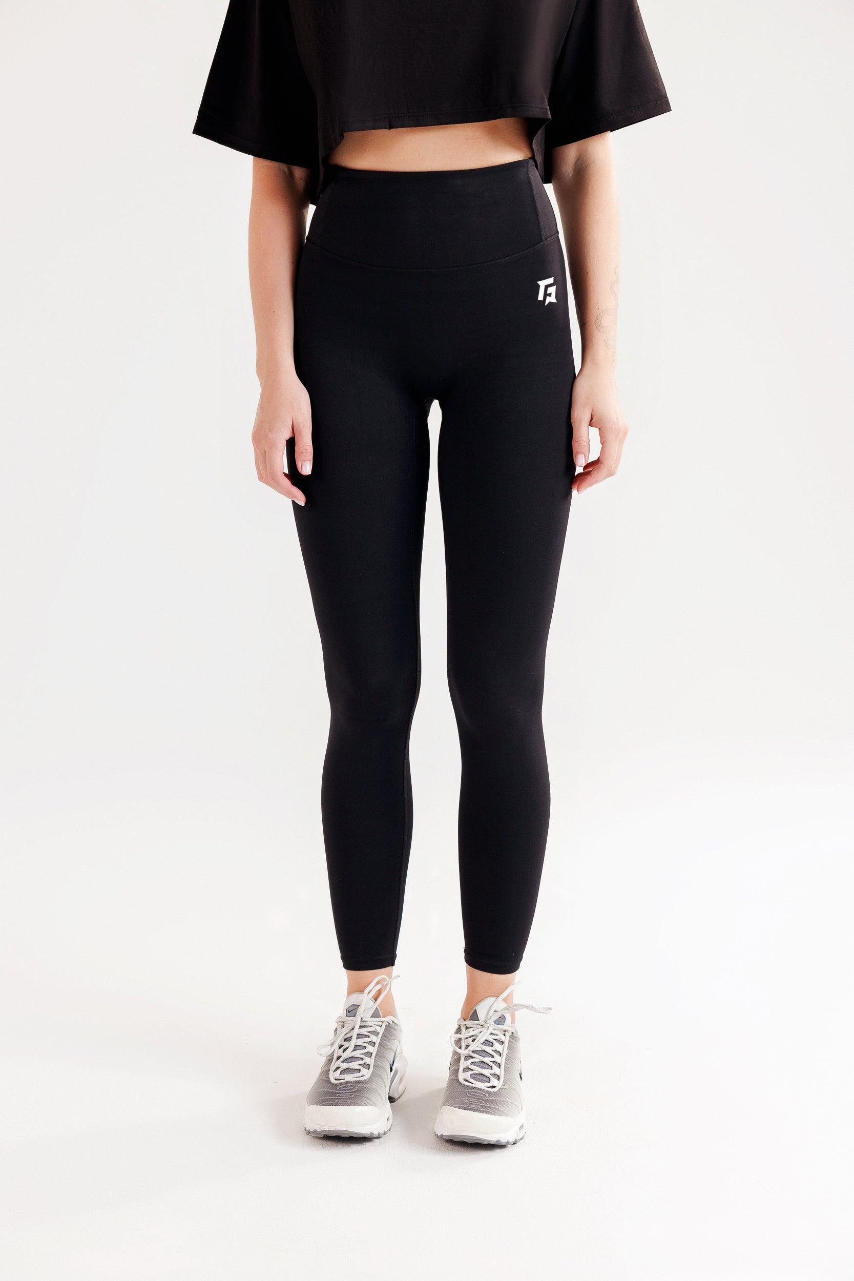 Swift Pulse Leggings (Black)