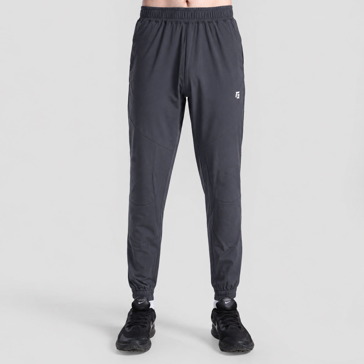 Taper Nova Jogger (Charcoal)