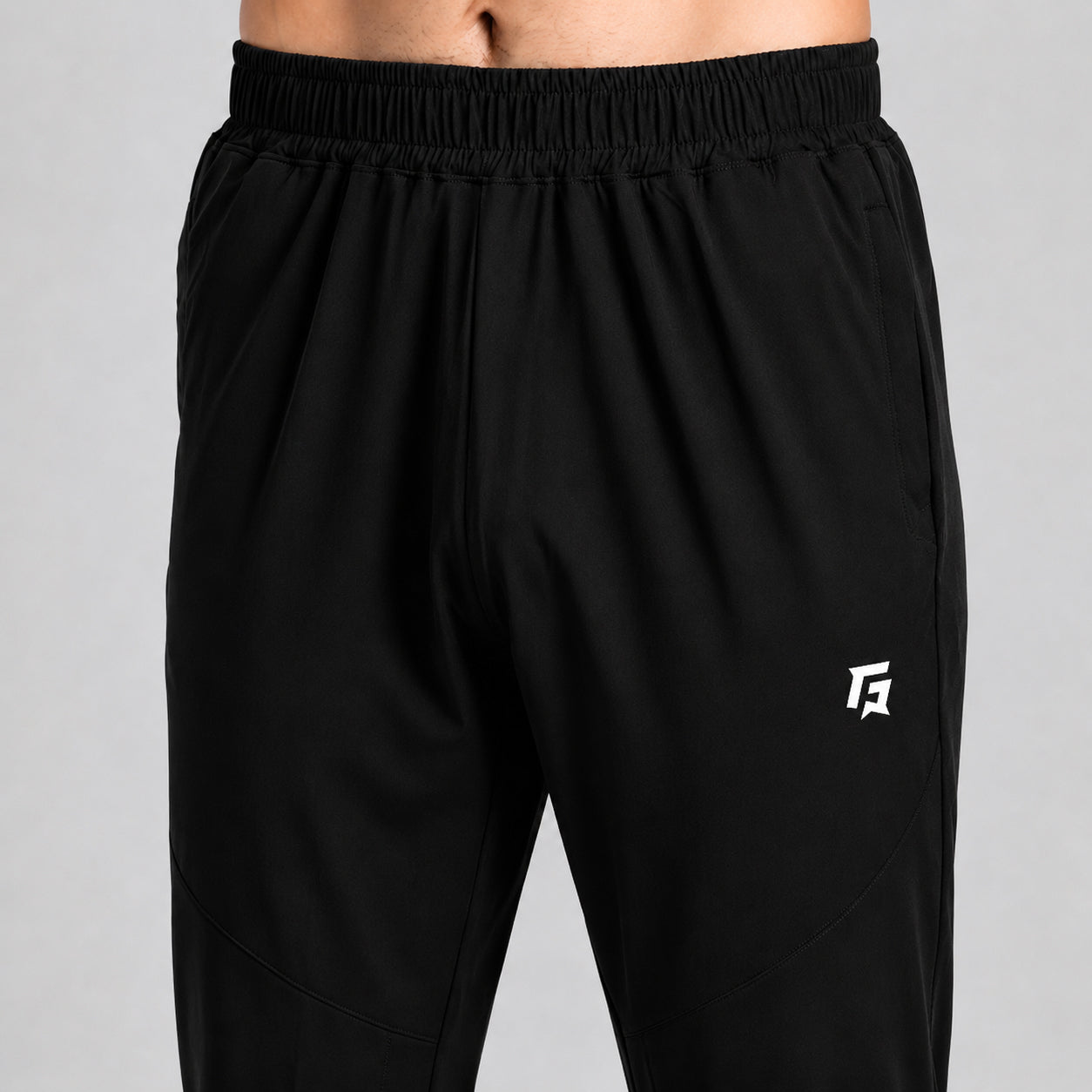Taper Nova Jogger (Black)