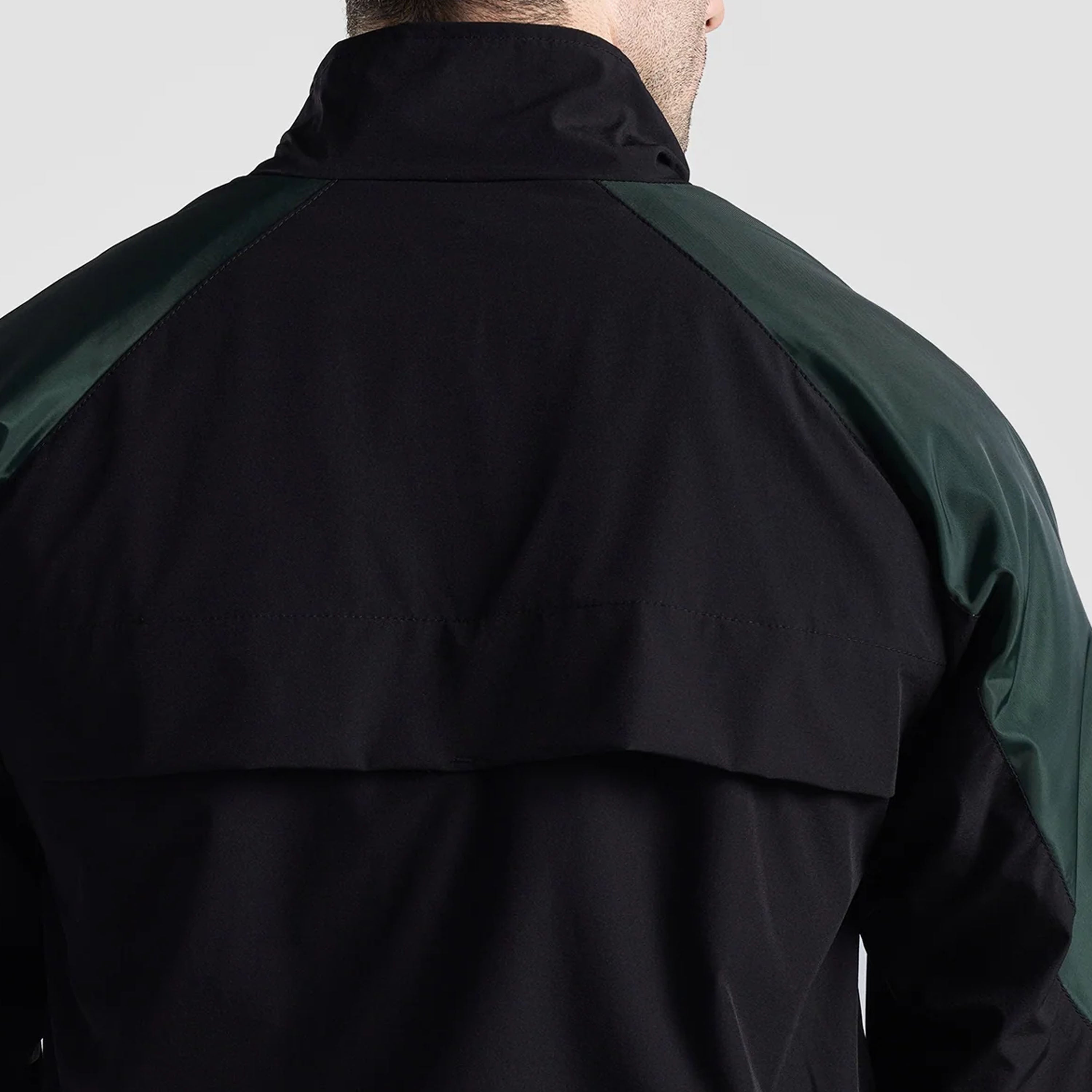 The PFF Essential Rise Jacket (Black-Green)