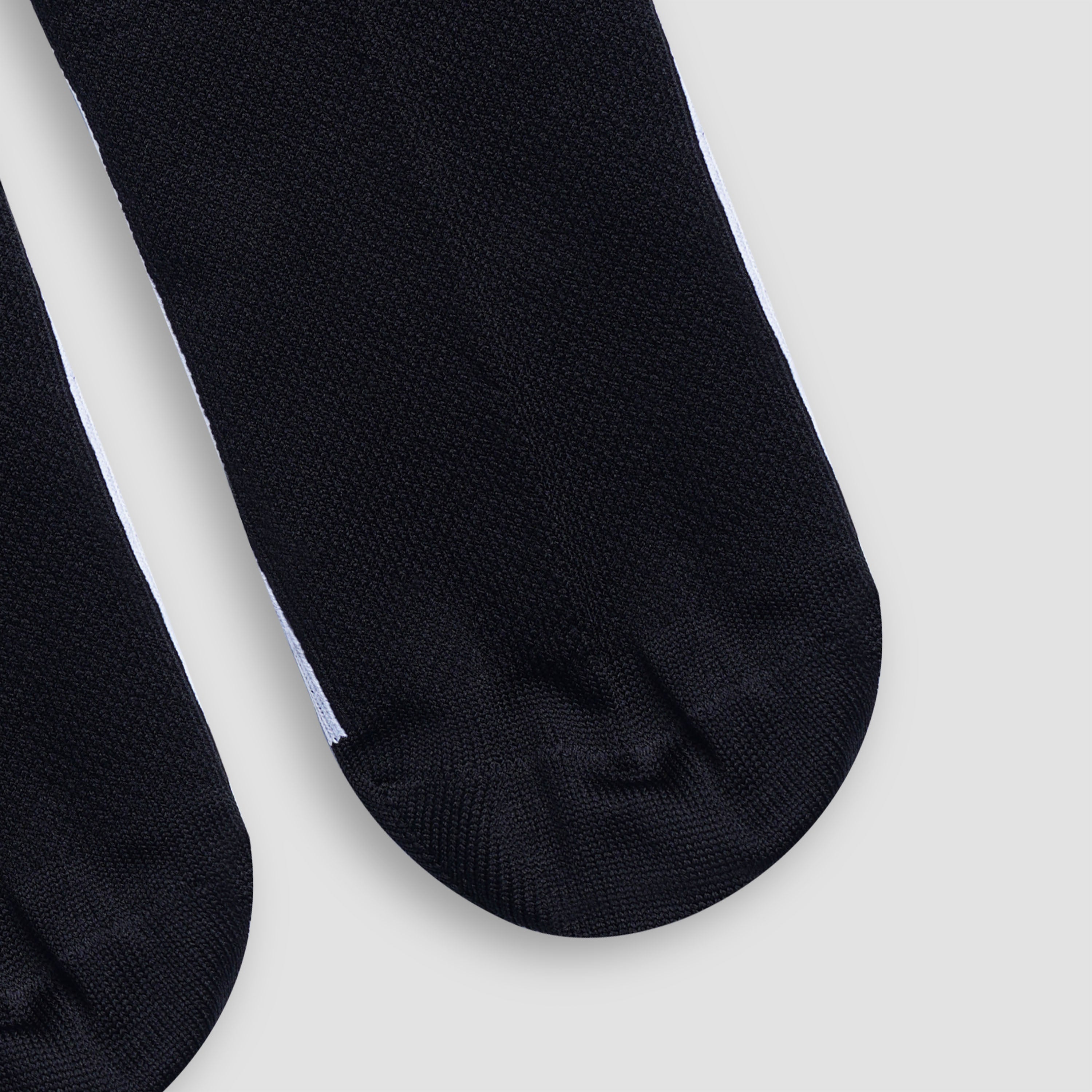 Vital Quarter Socks (Black)