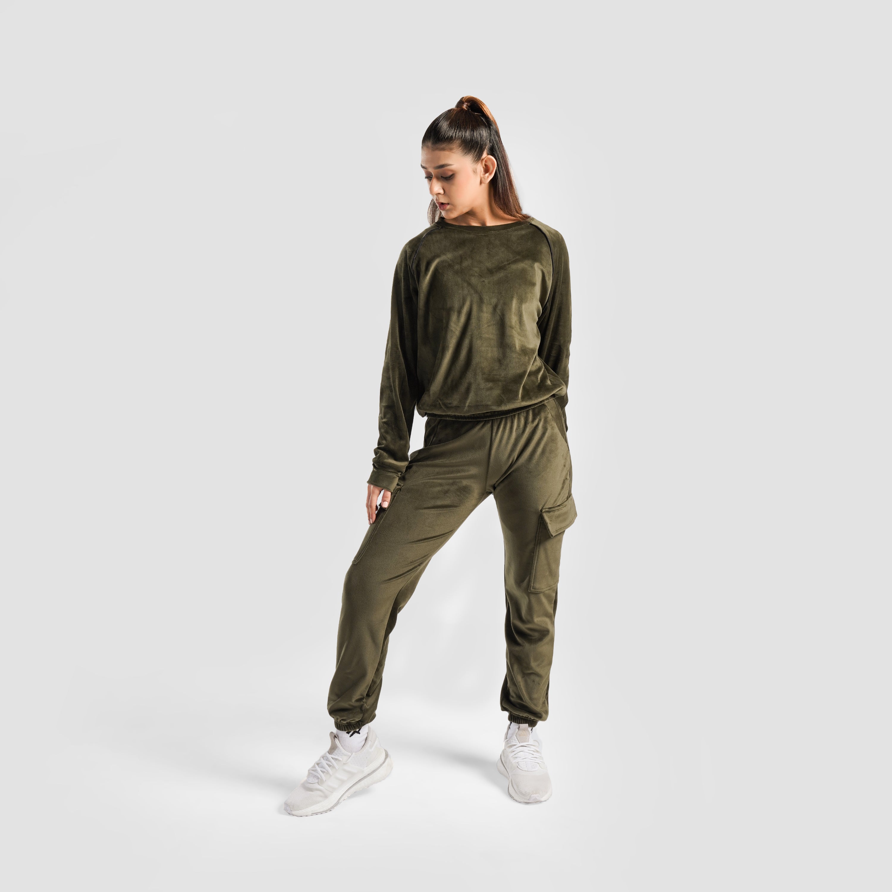 Velour Cargo Joggers (Olive)