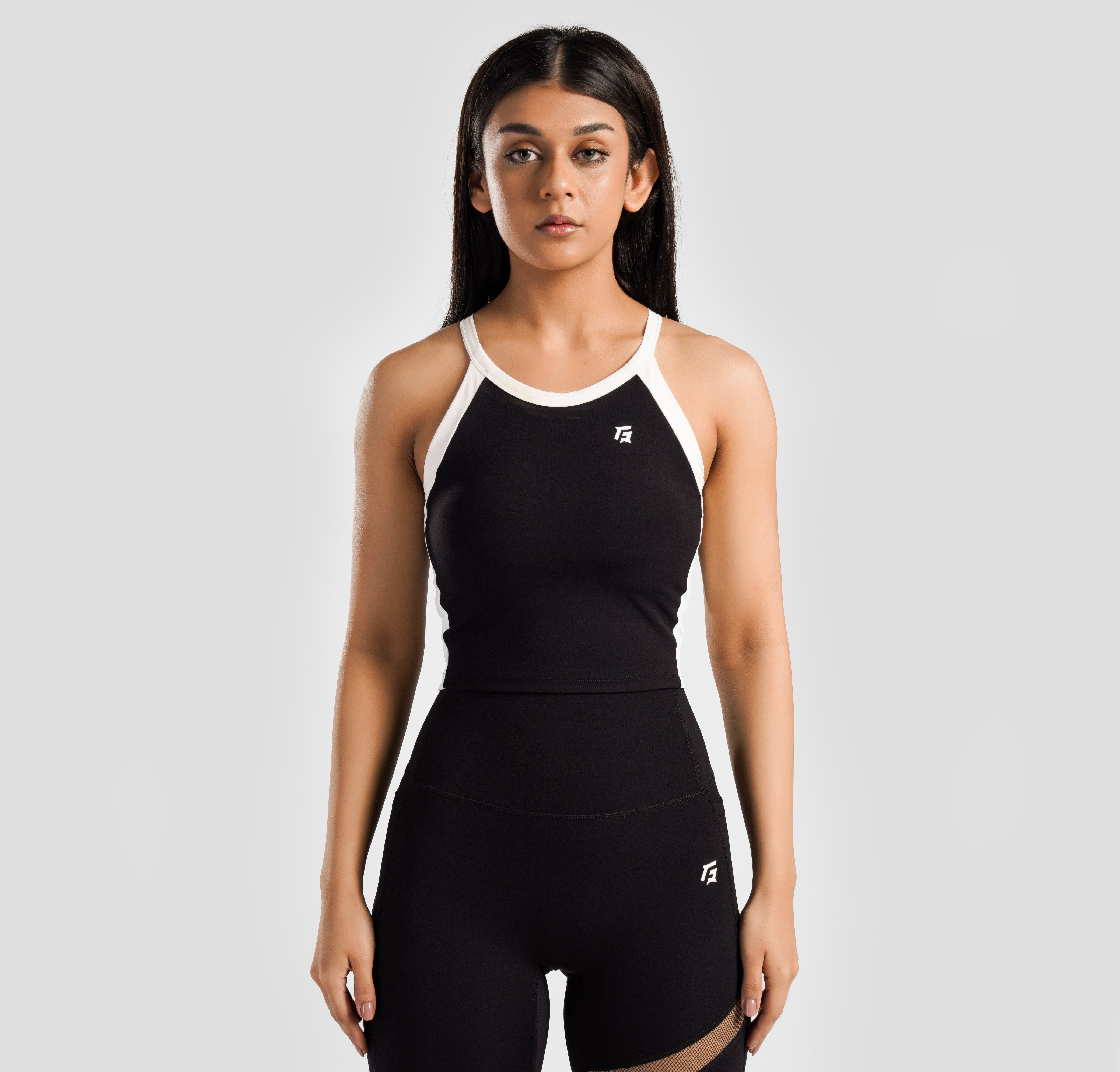 Peak Contrast Vest (Black-White)