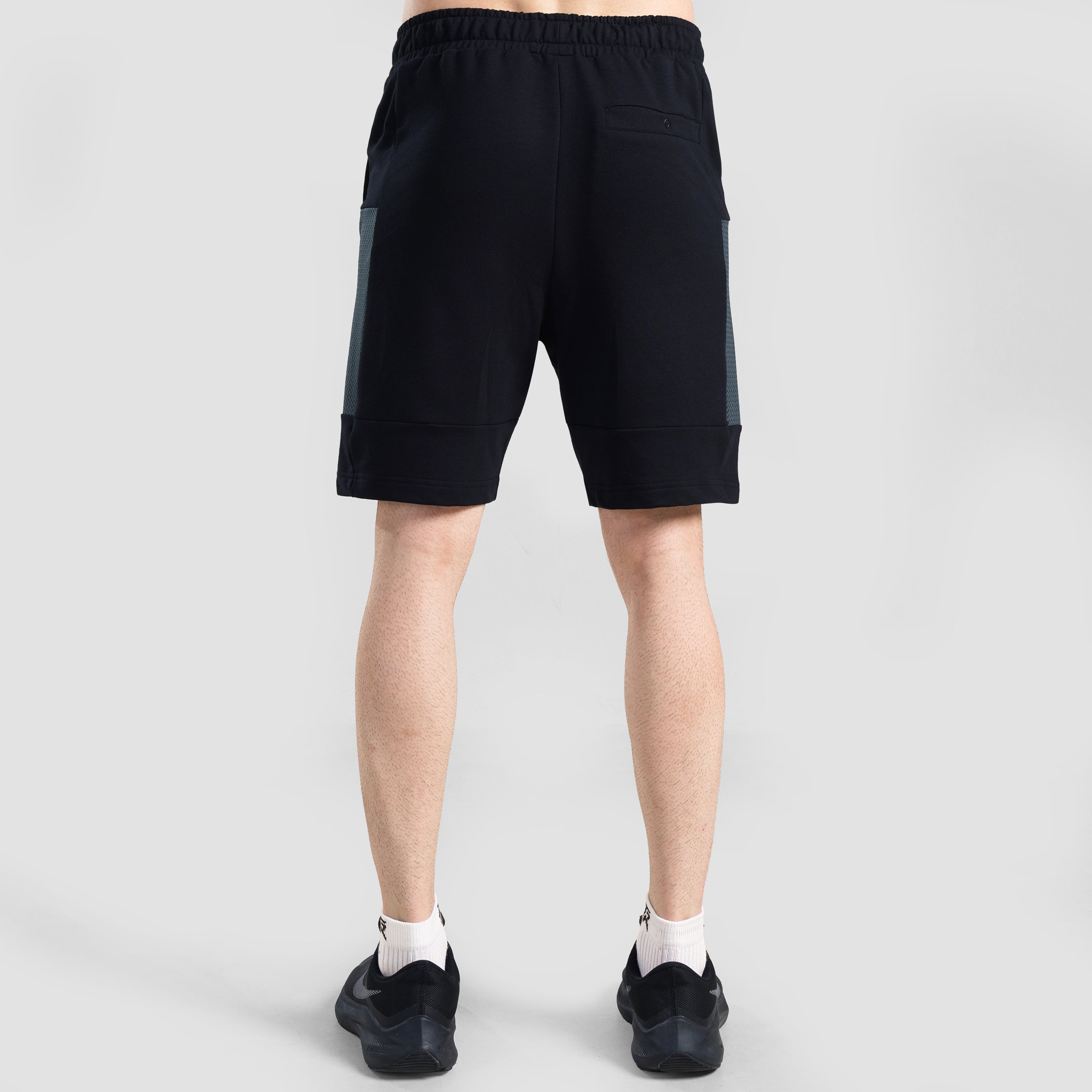 G IN SHORTS (Black)