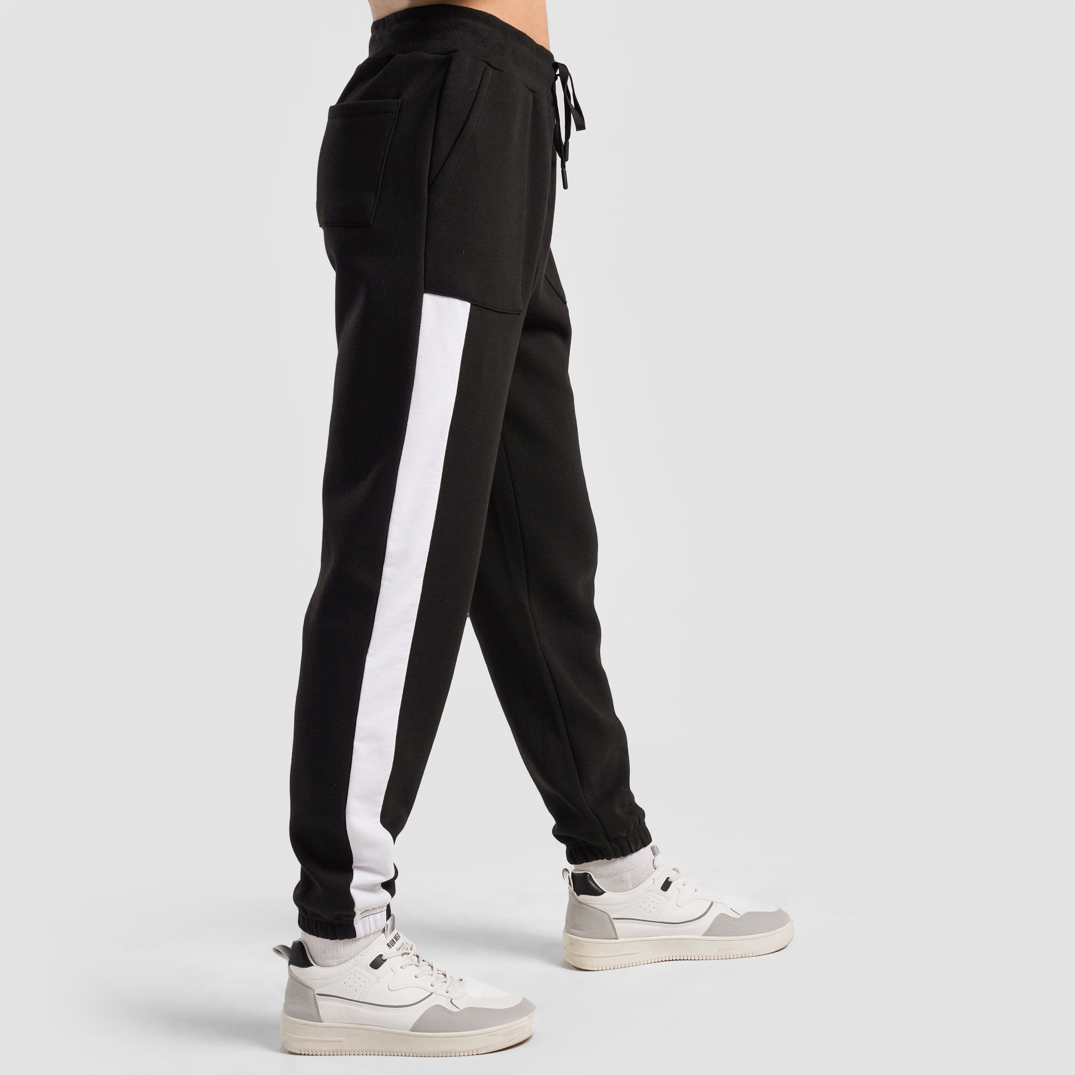 Edge Track Sports Trouser (Black)