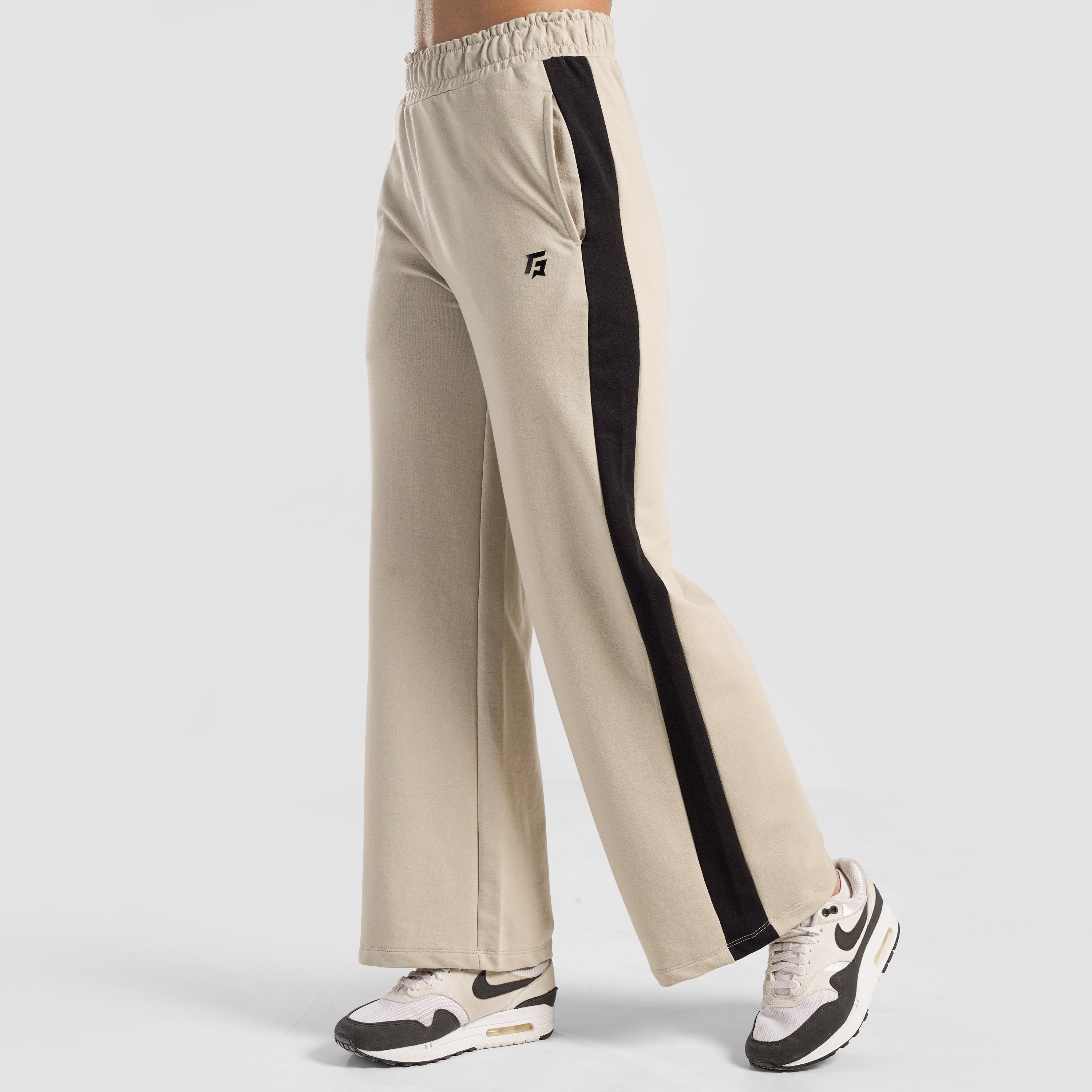 Trail Track Pants (Beige-Black)