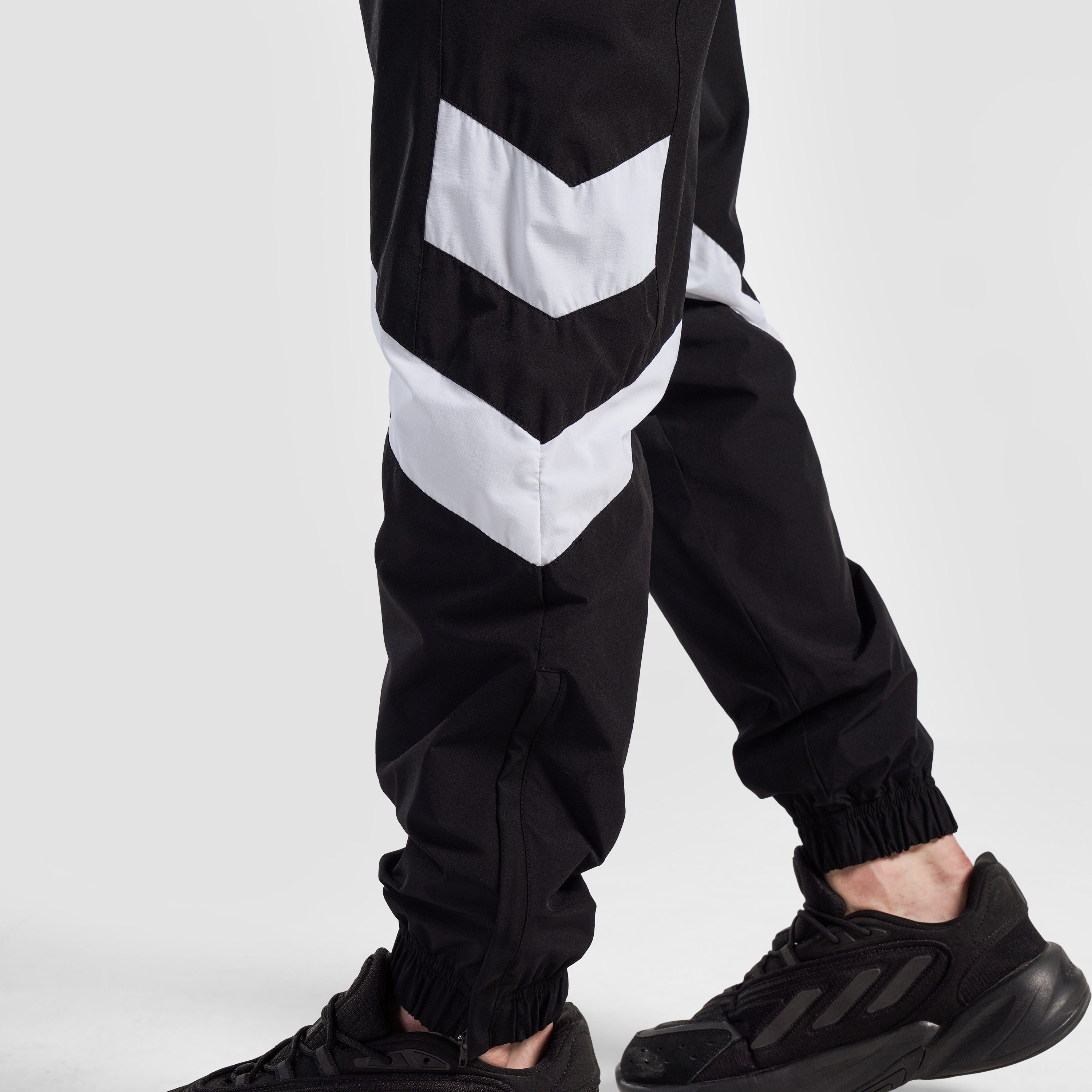 Drive Track Pant (Black)