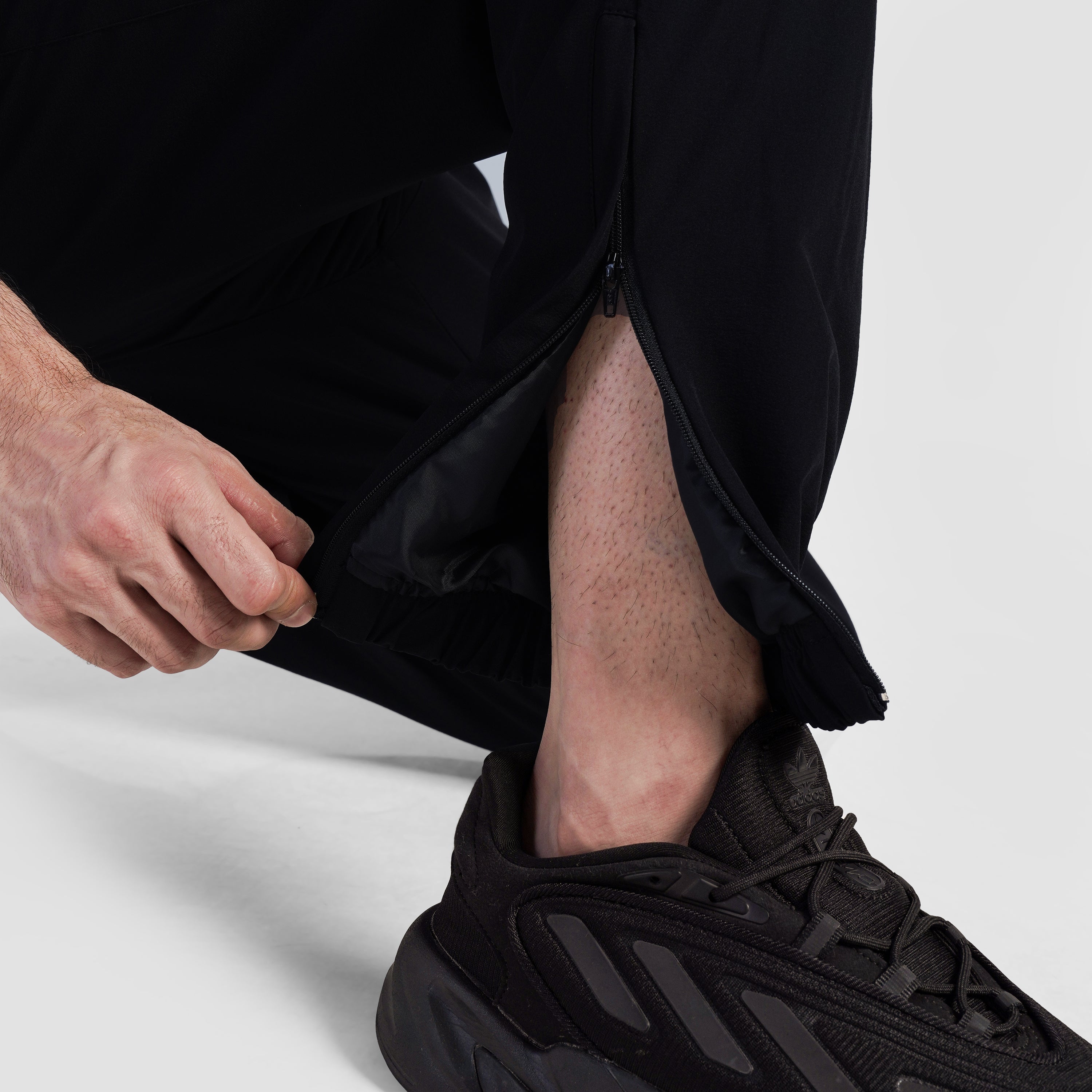 Drive Track Pant (Black)