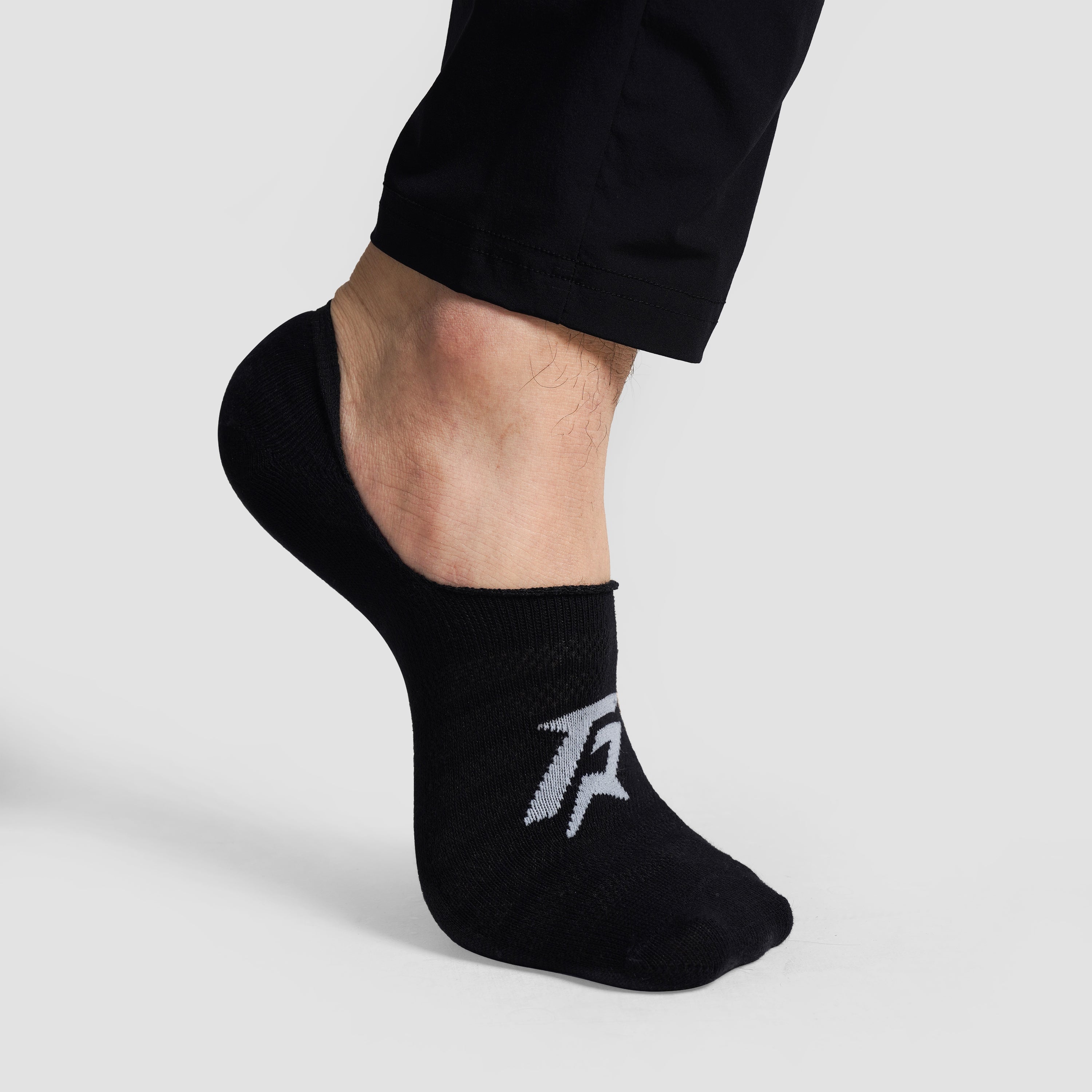 Low Cut Socks 2pcs (Black+White)