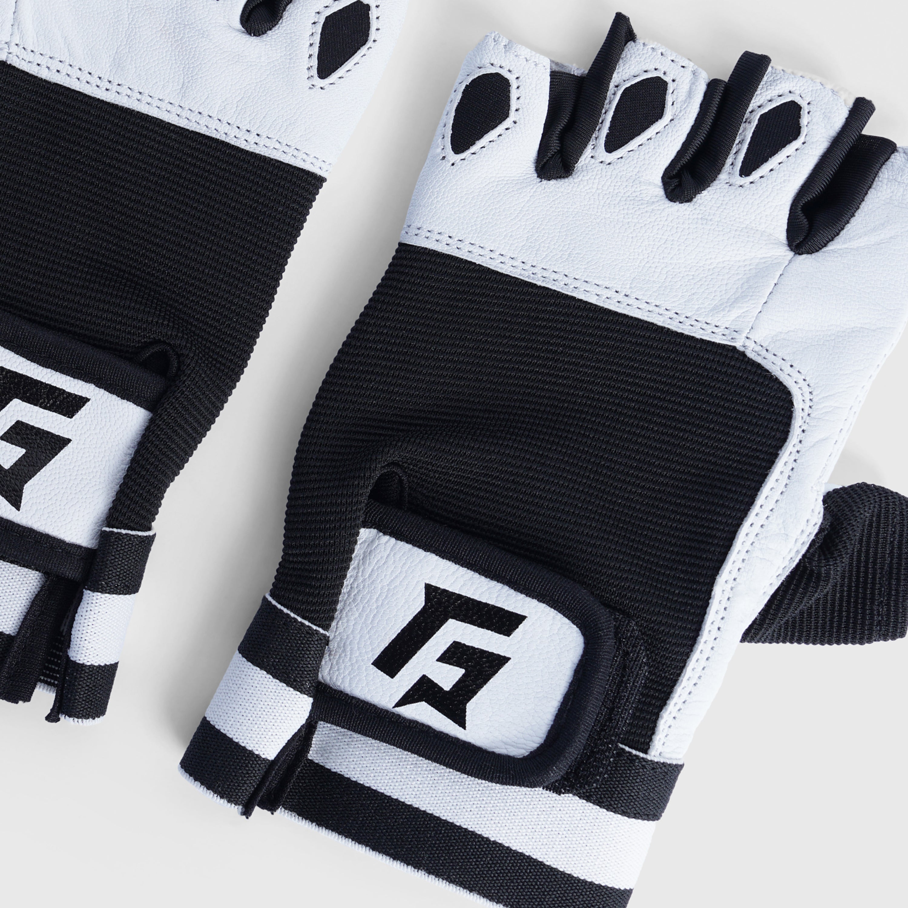 Grip Force Duo Gloves (Black-White)