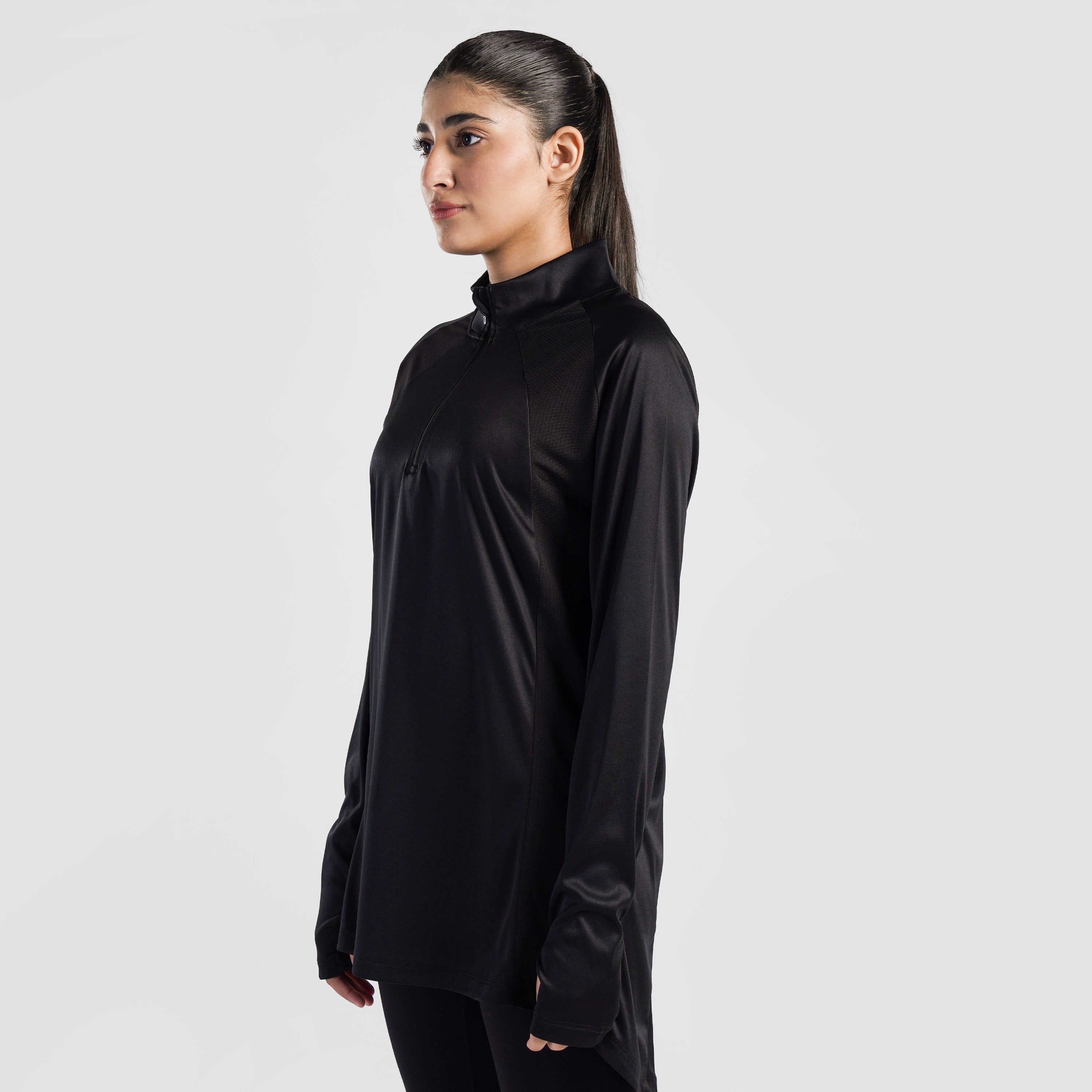 Modest Active Top (Black)