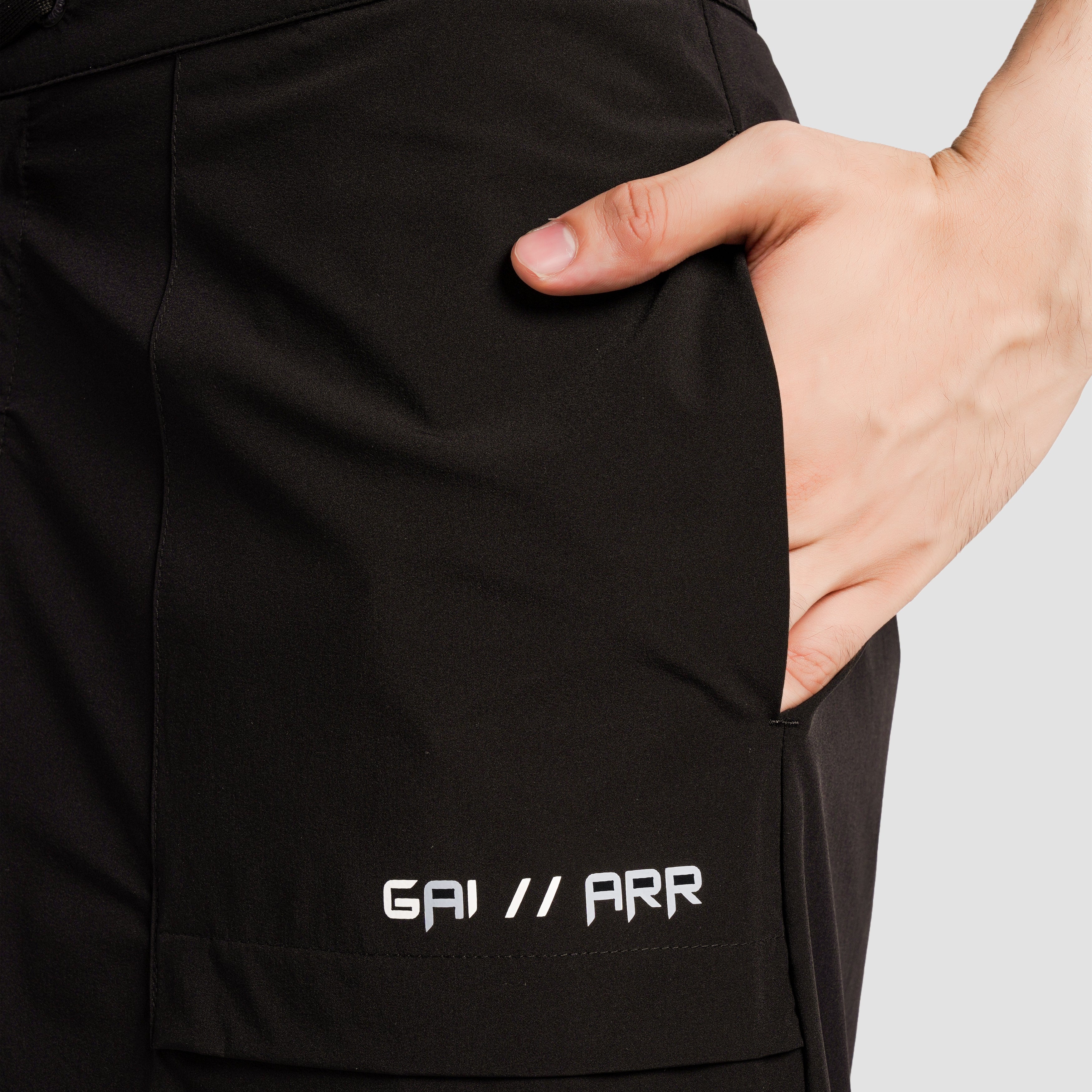 GAI ARR Bottoms (Black)