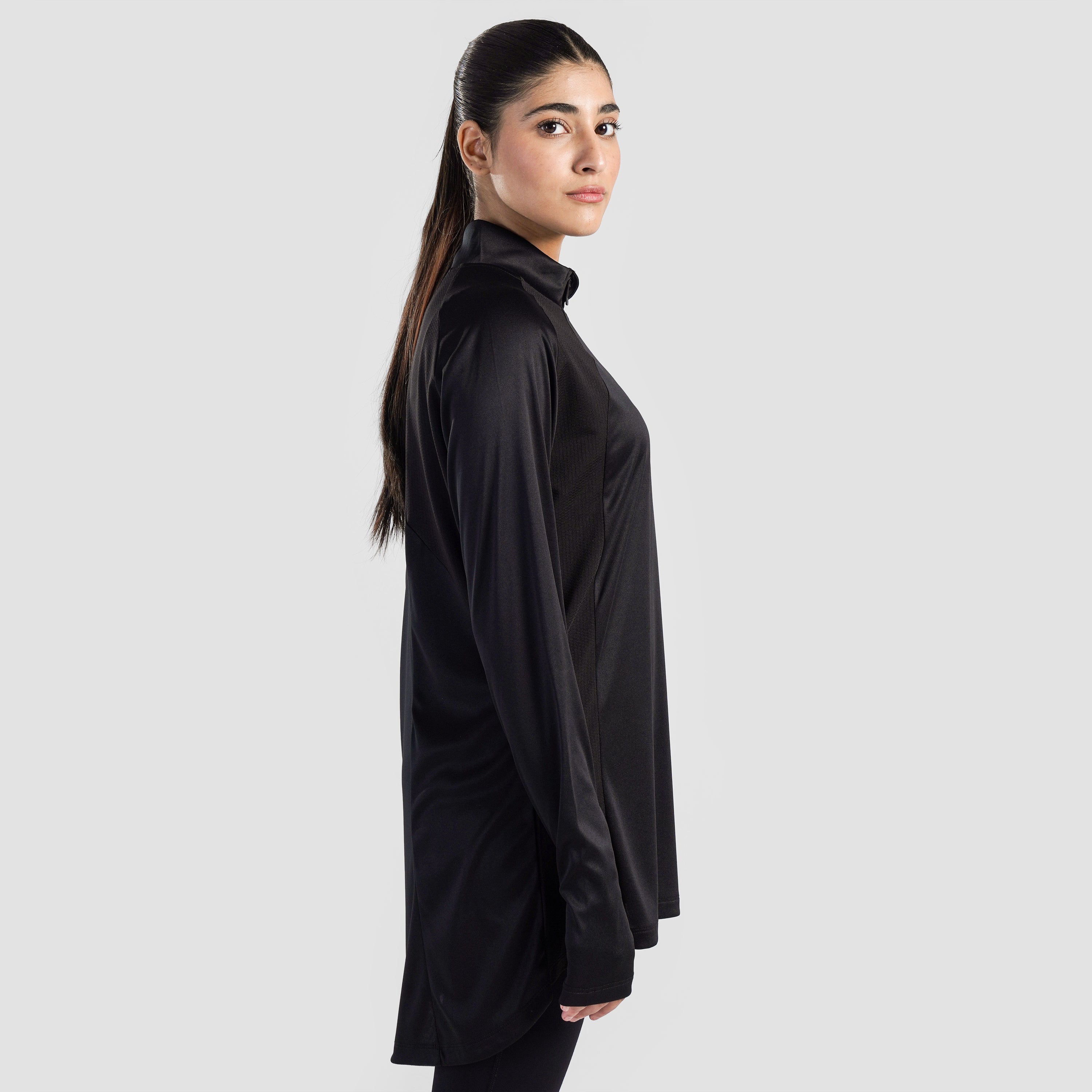 Modest Active Top (Black)