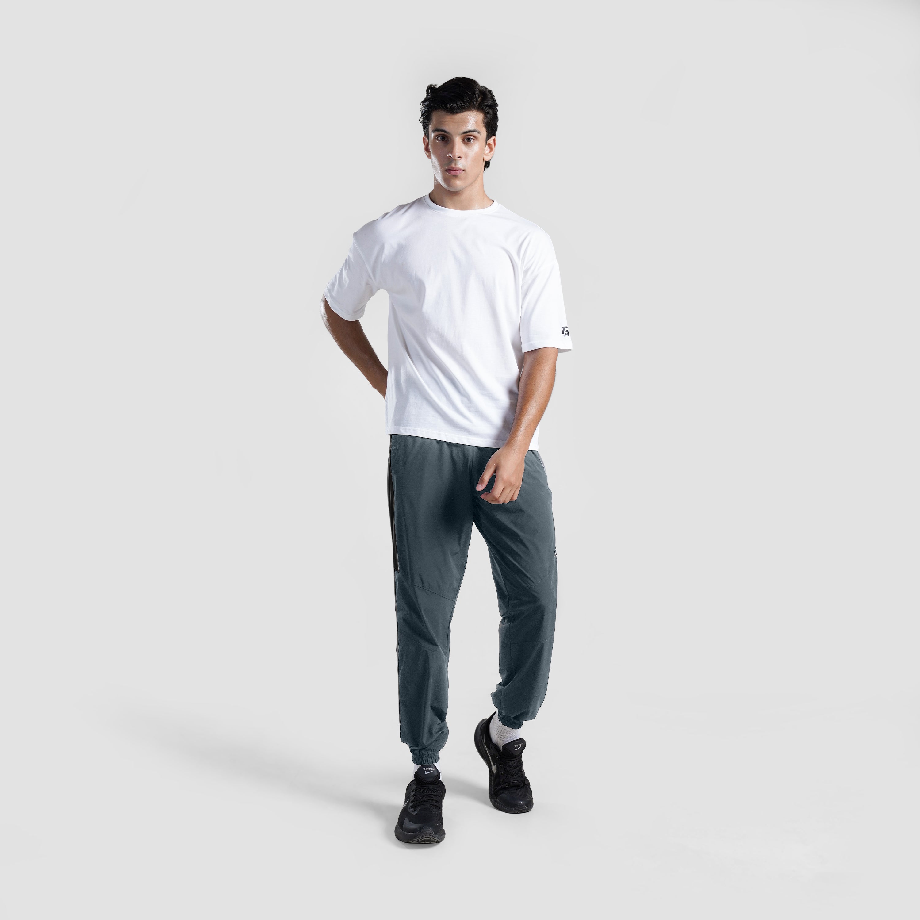 Olympus Trousers (Grey-Black)