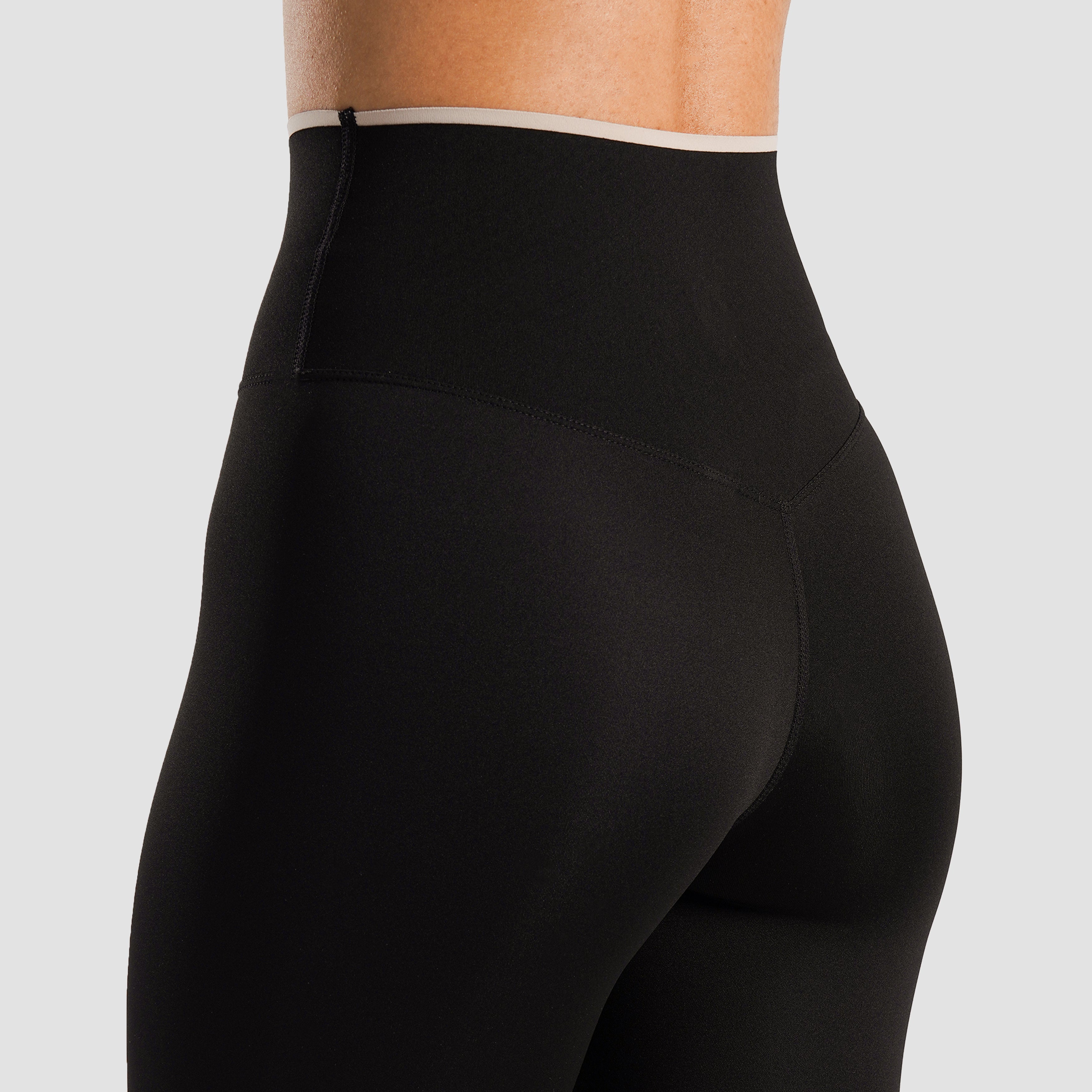 Momentum Leggings (Black)