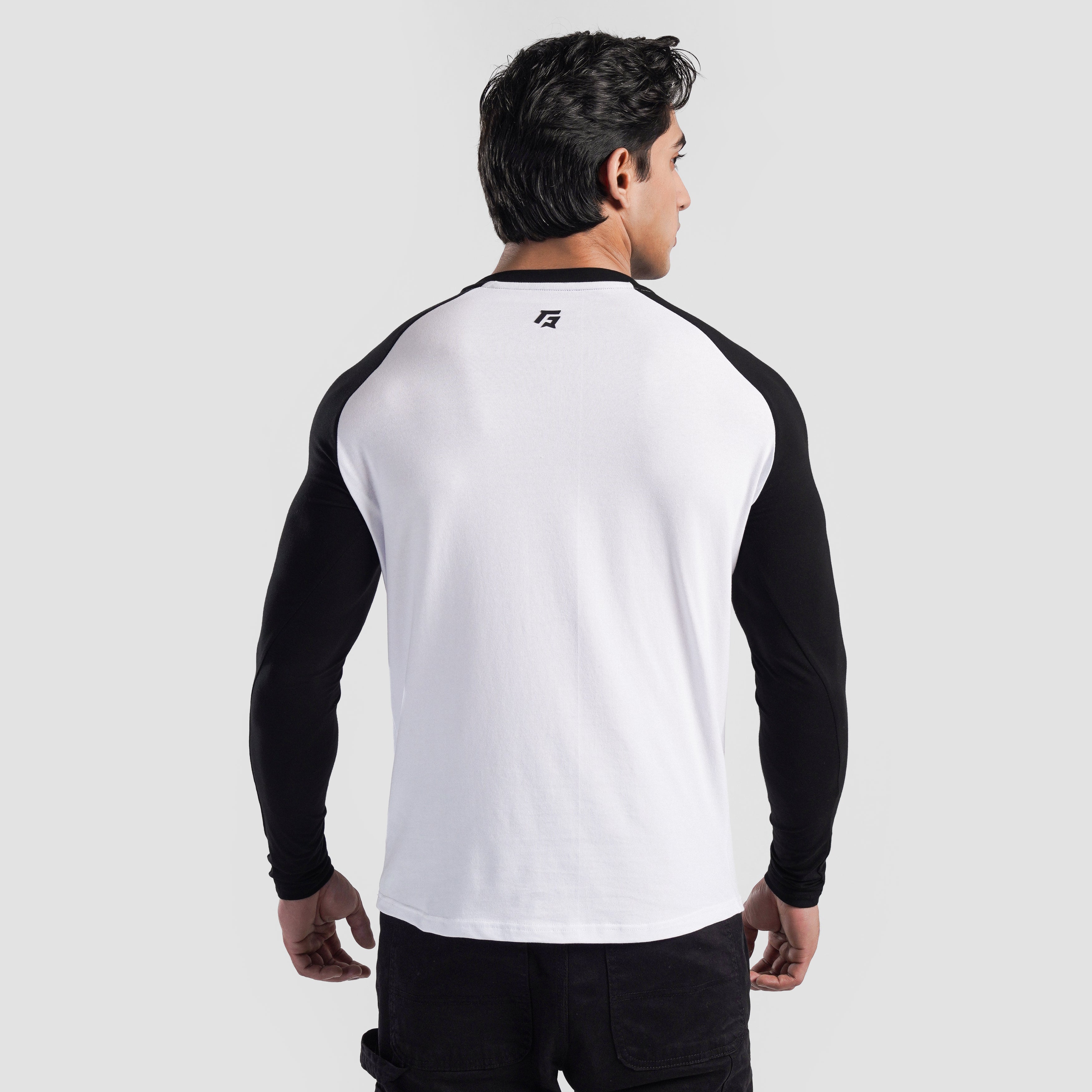 Grey Season Tee (White-Black)