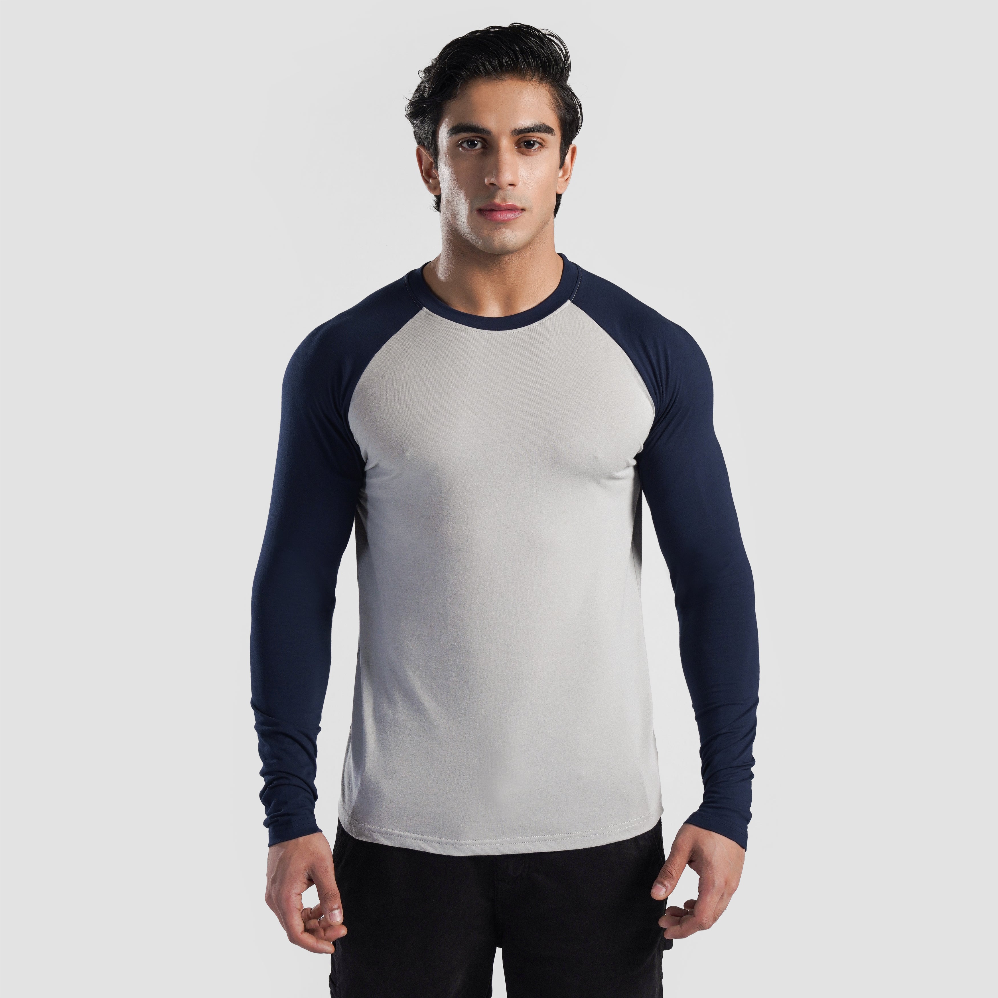 Grey Season Tee (Light Grey-Navy)