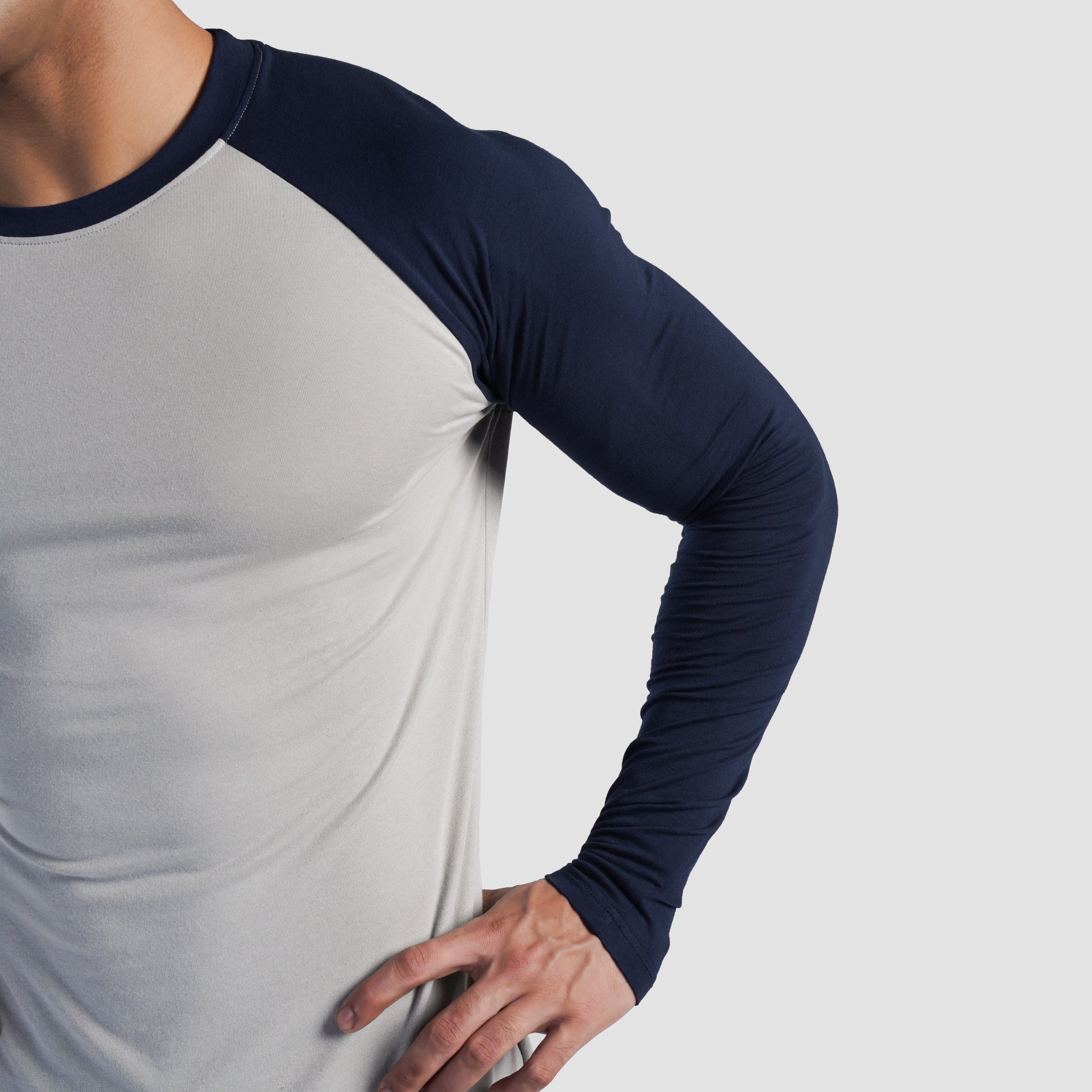 Grey Season Tee (Light Grey-Navy)