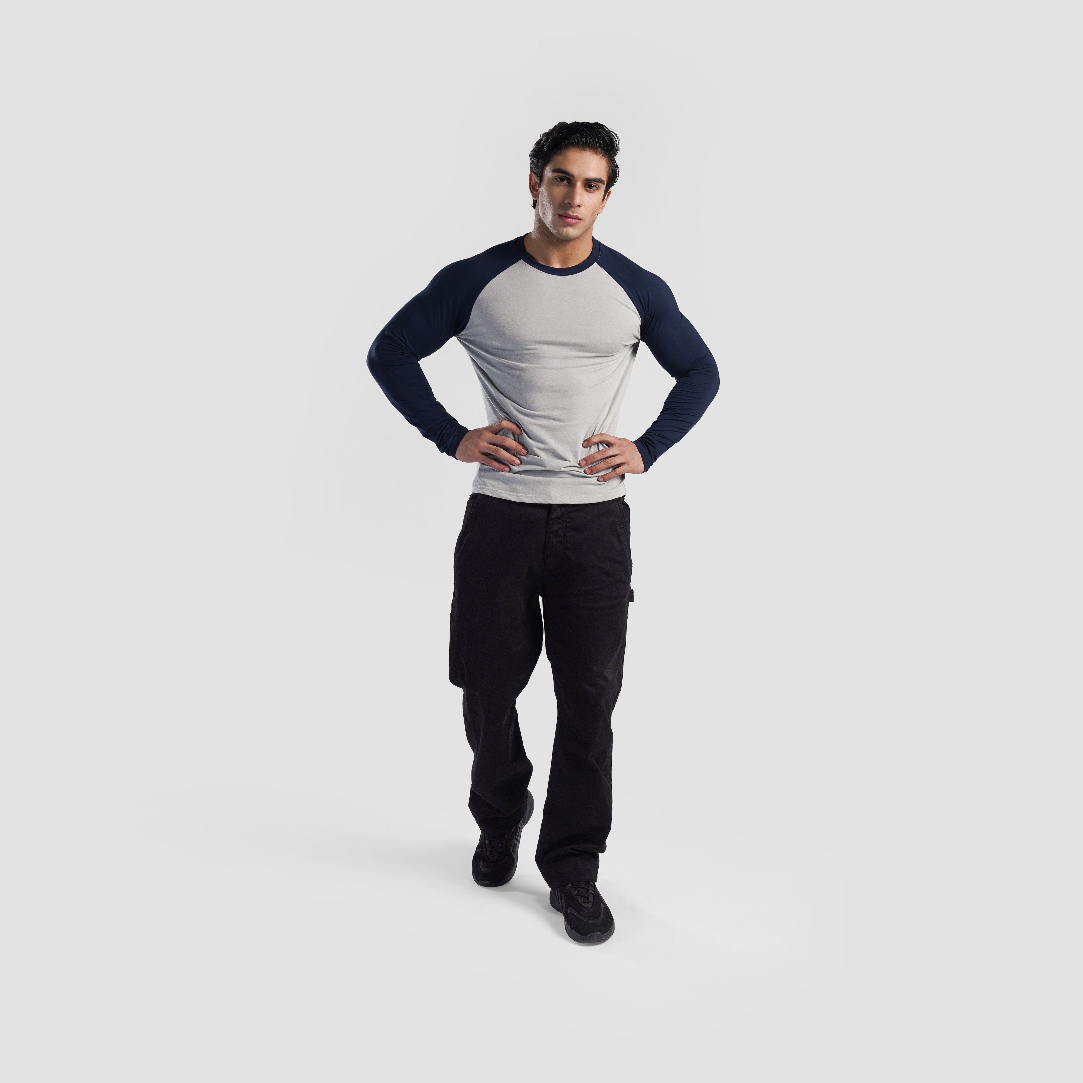 Grey Season Tee (Light Grey-Navy)