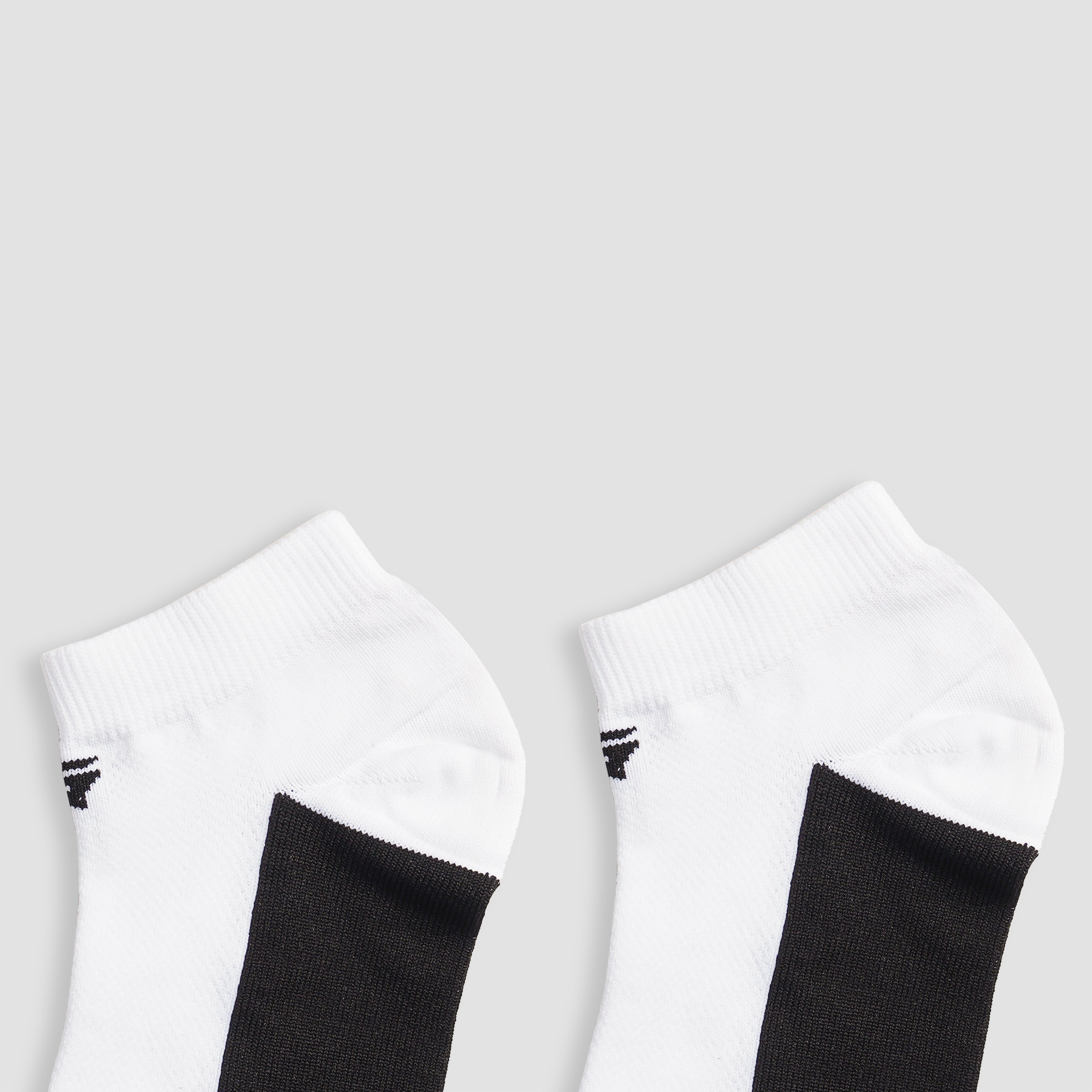 Vital Quarter Socks (White)