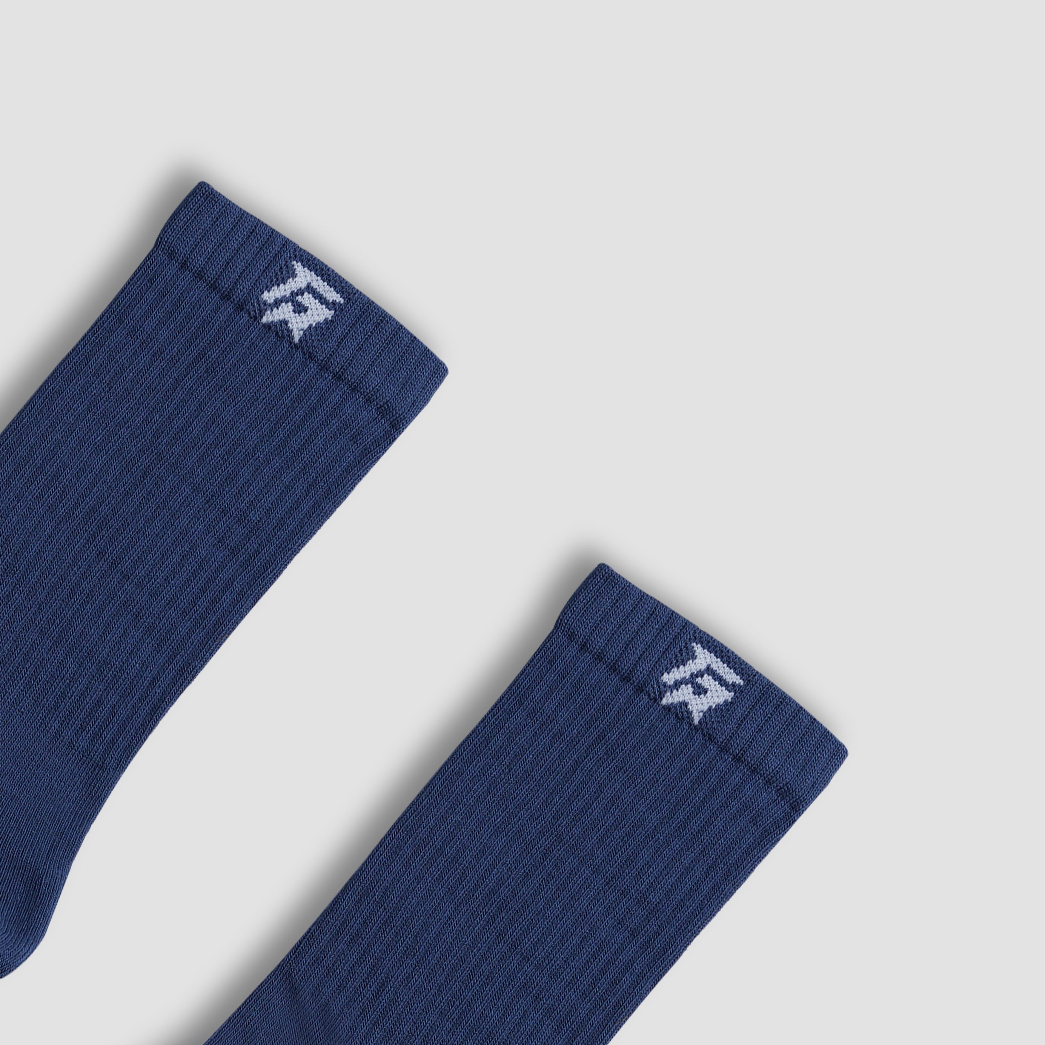 Cloud Hue Crew Socks (Muted Blue)