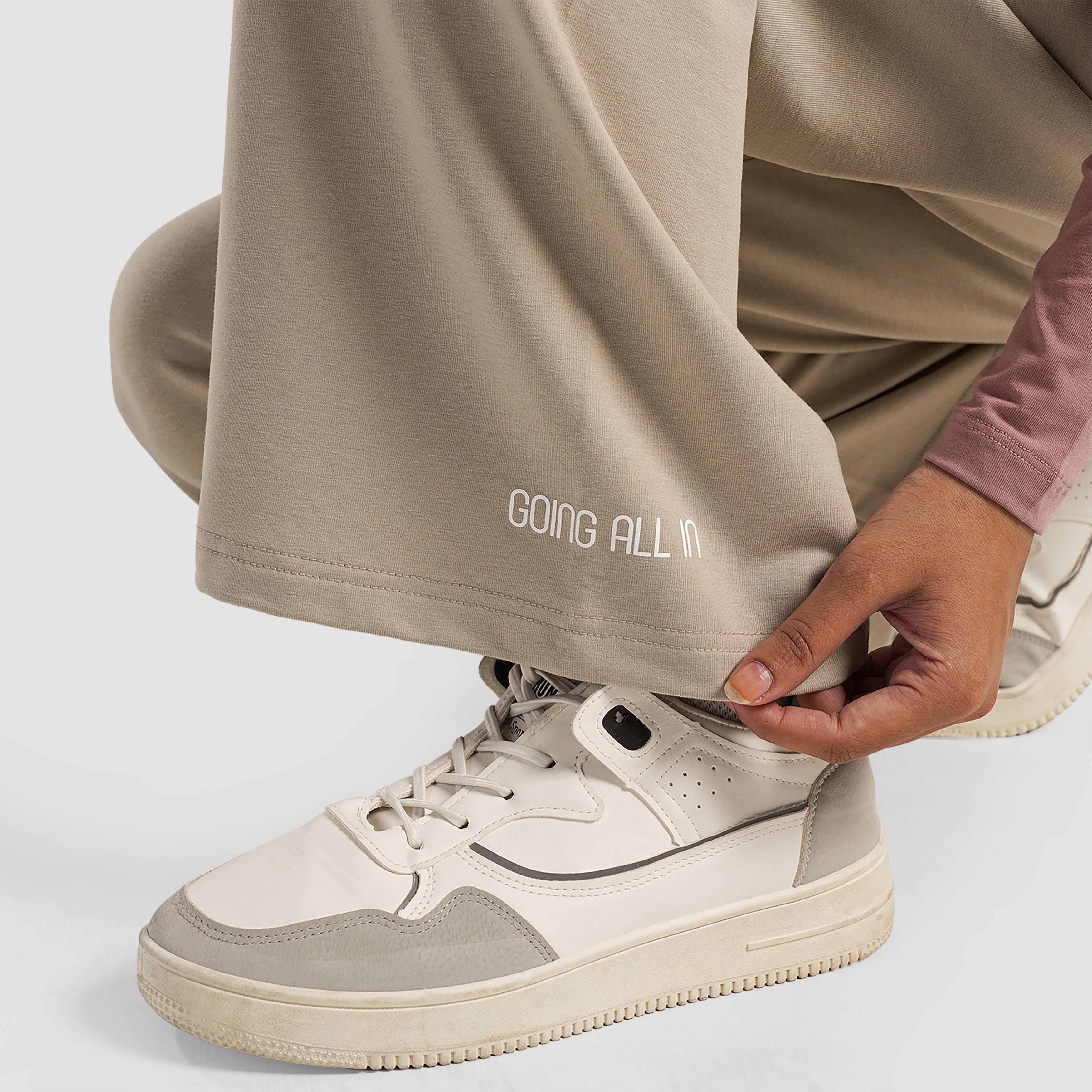 Weekday SweatPants (Beige)