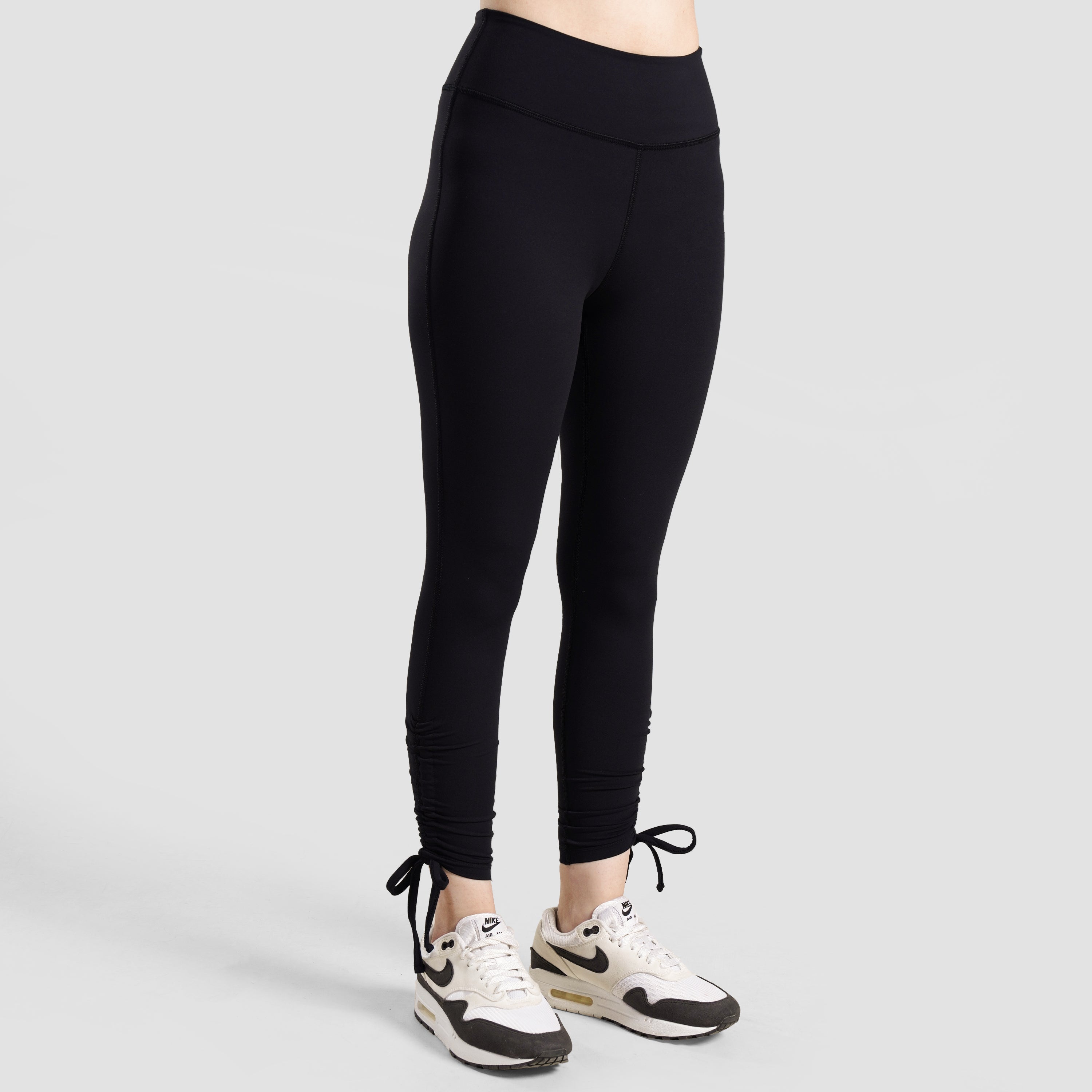 Ribbon Edge Leggings (Black)