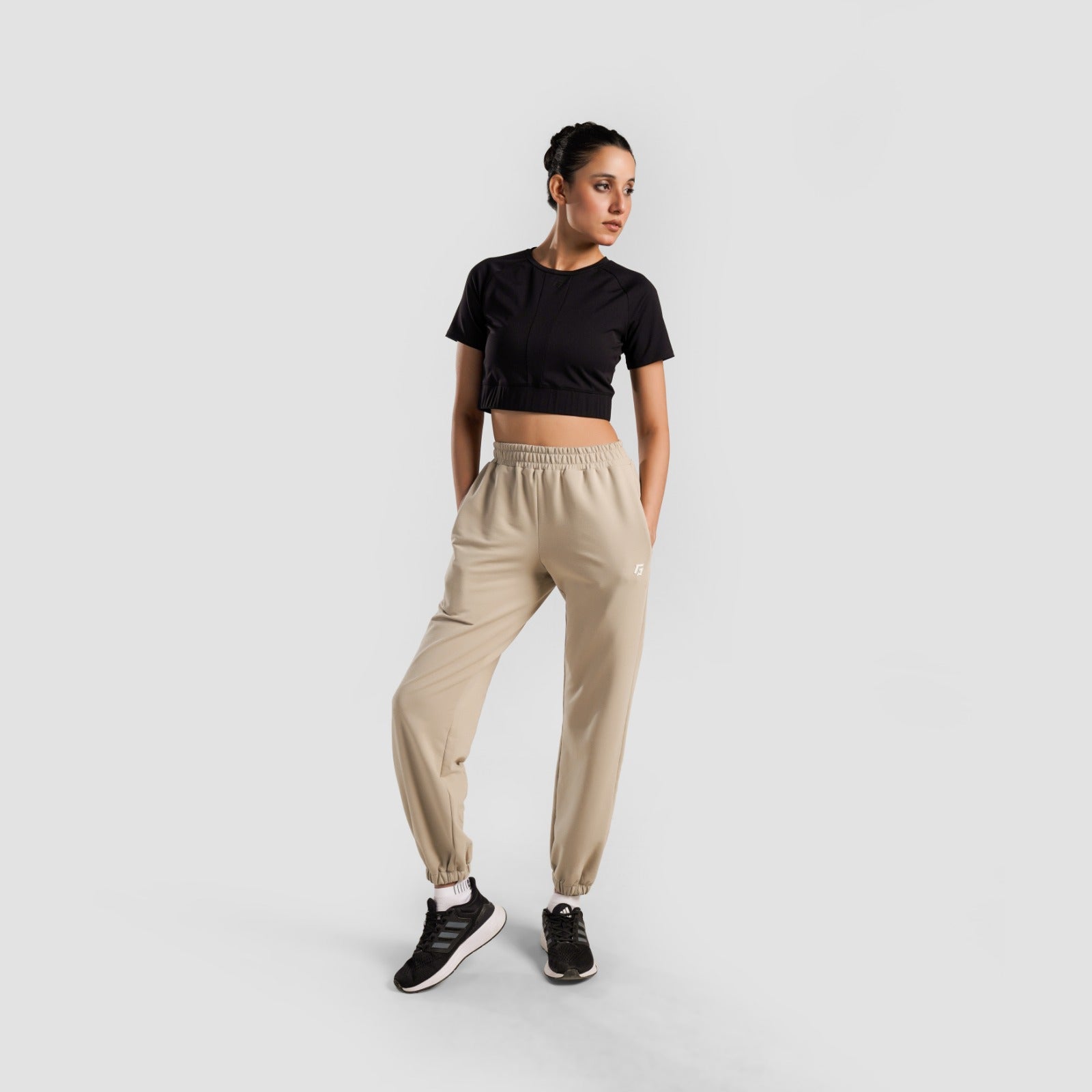 Forma Joggers (Beige)