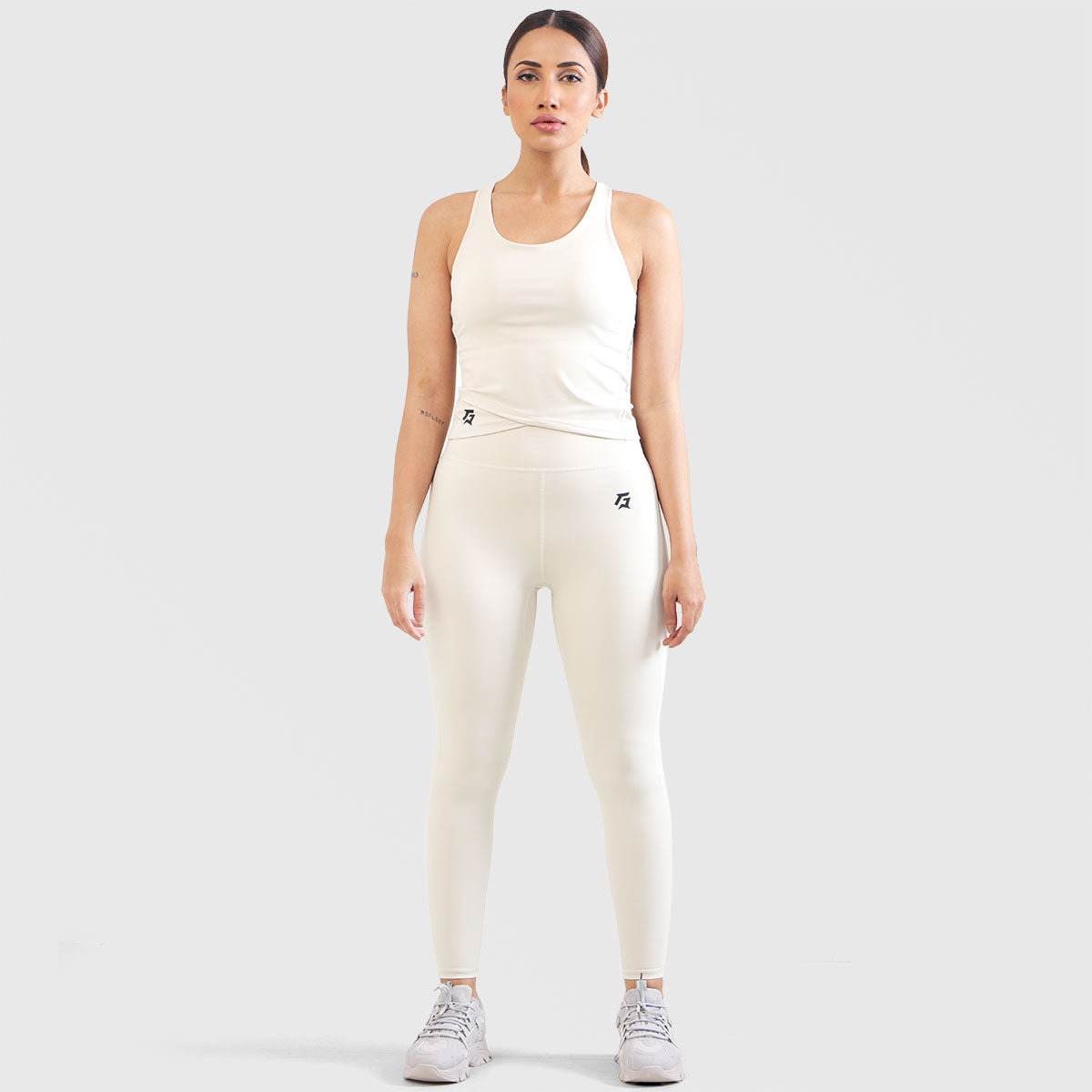 Curvet Sports Bra (Cream)