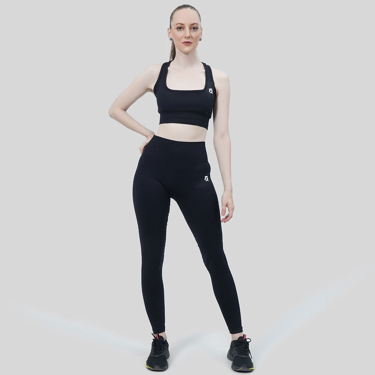 Endure Sports Bra (Black)