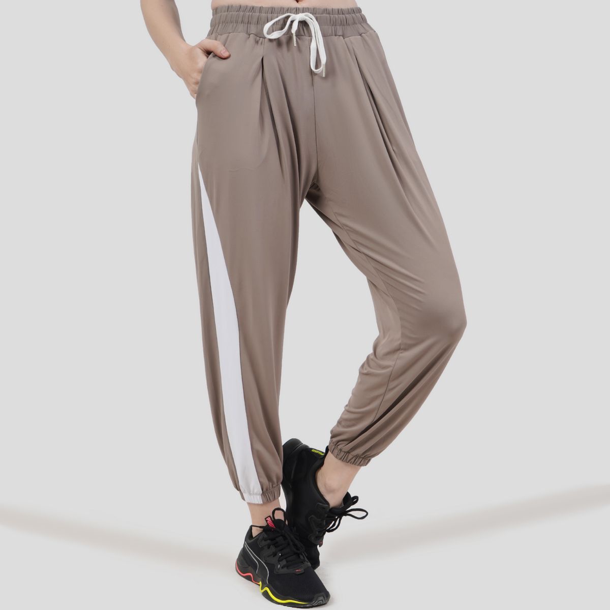 Baggy Joggers (Brown-White)