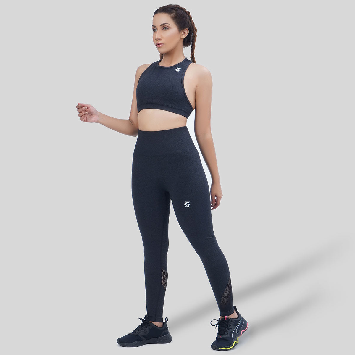 Edge Seamless Sports Bra (Black)